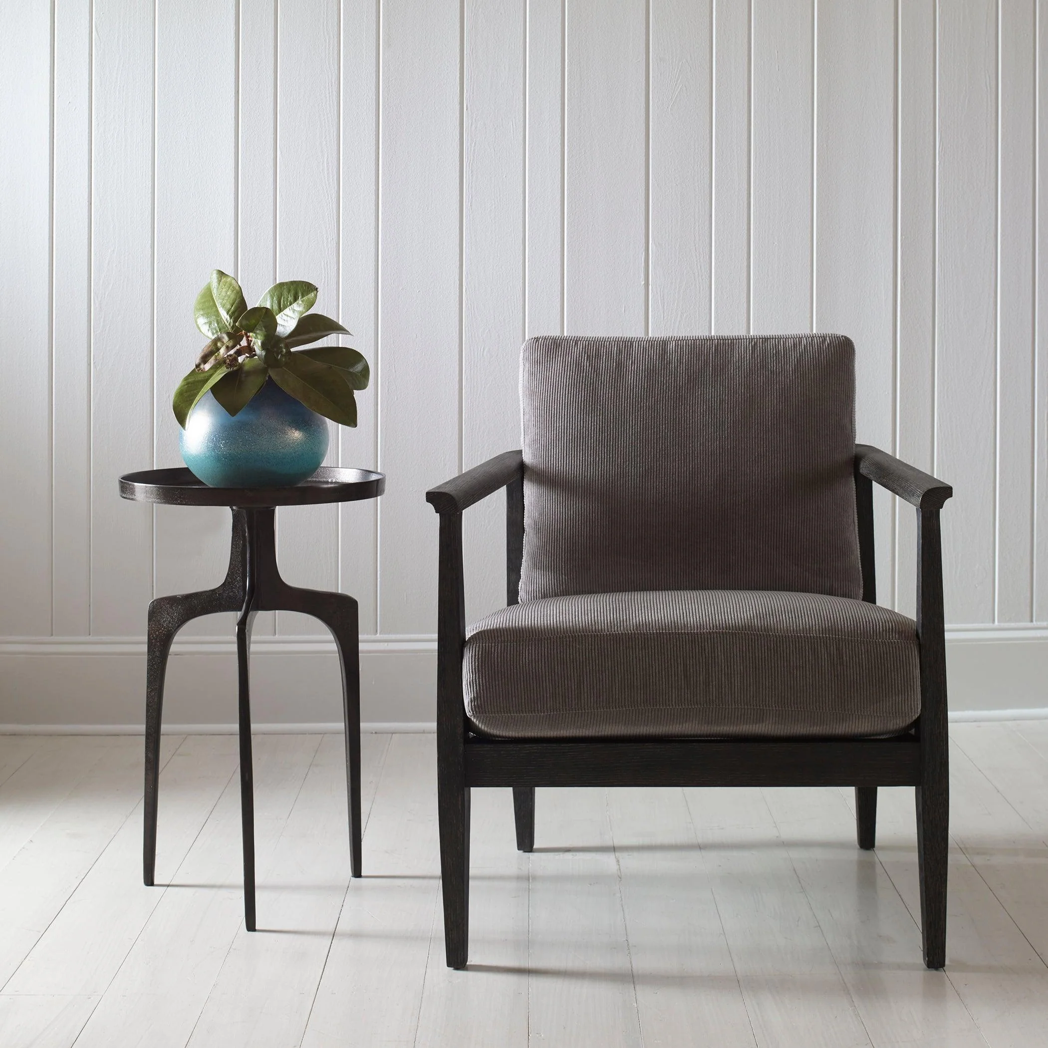 KENNA BRONZE ACCENT TABLE - Remutear
