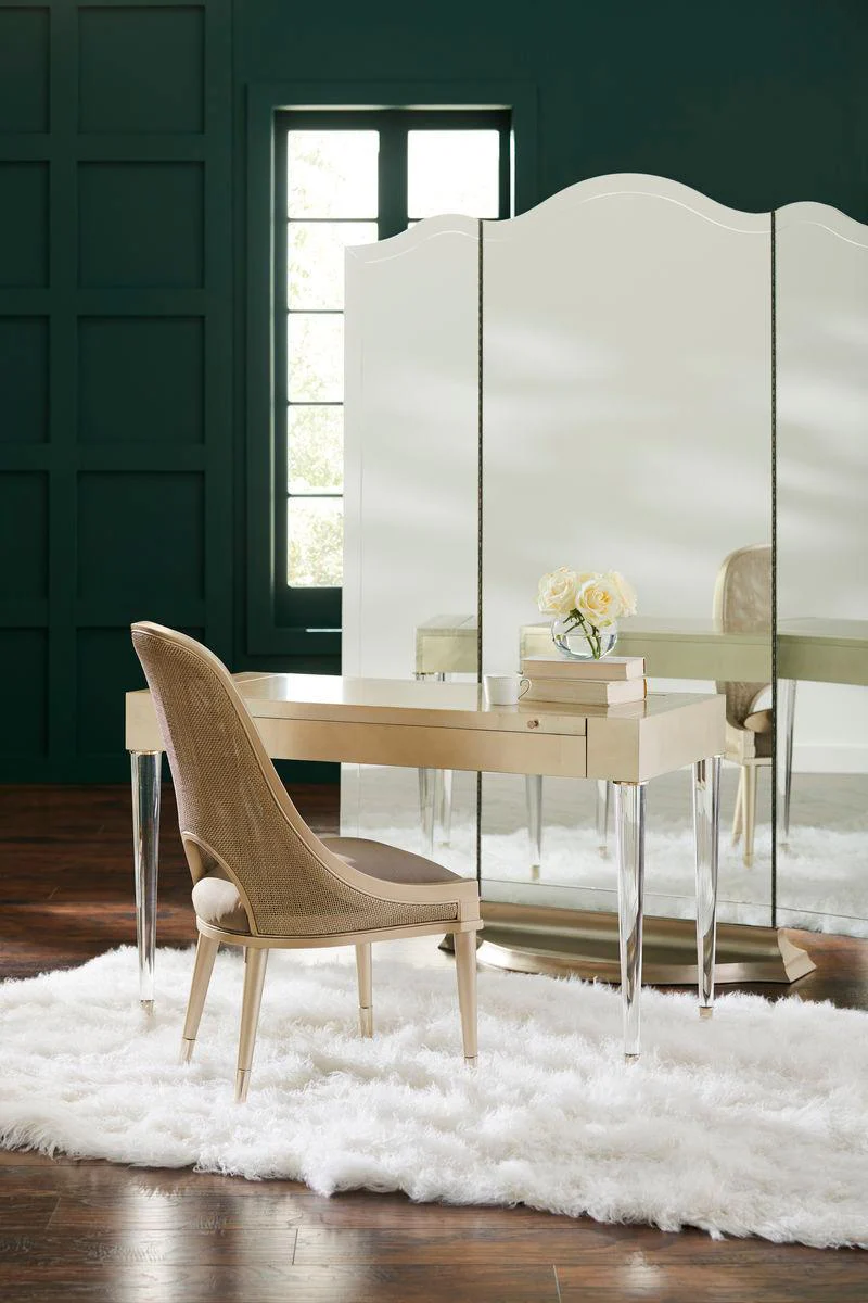 MOMENT OF CLARITY DESK - Remutear