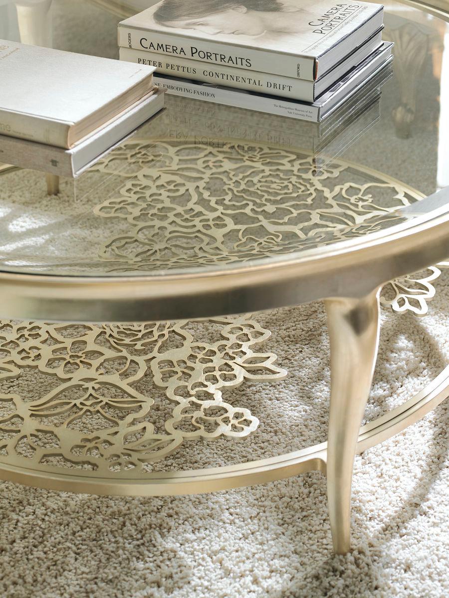 HANDPICKED COCKTAIL TABLE - Remutear