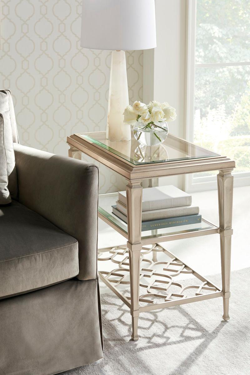 SOCIAL CONNECTIONS SIDE TABLE - Remutear