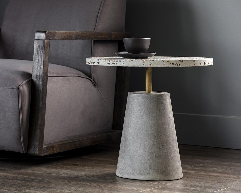 Carment End Table - Remutear