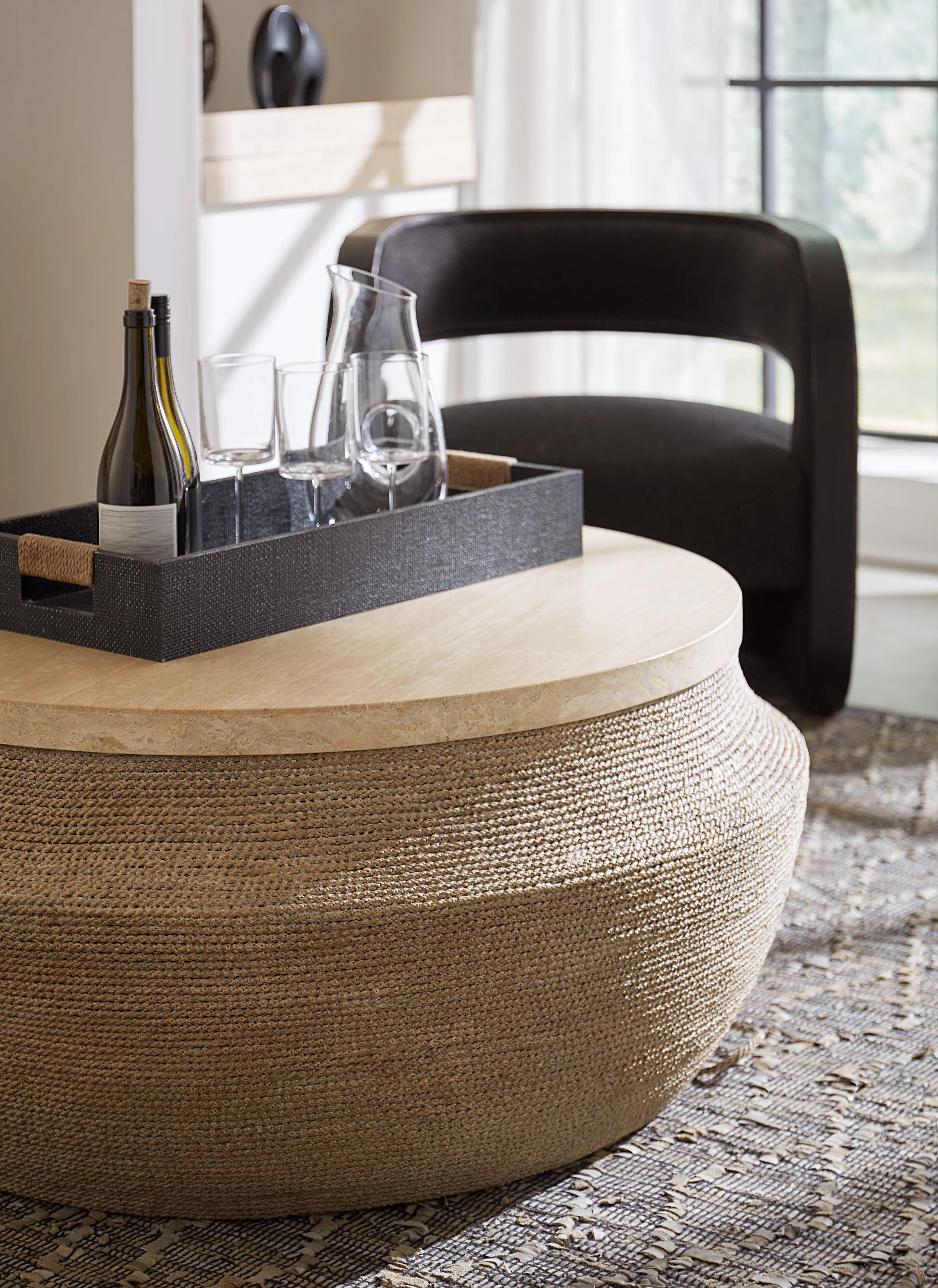Retreat Round Cocktail Table - Remutear