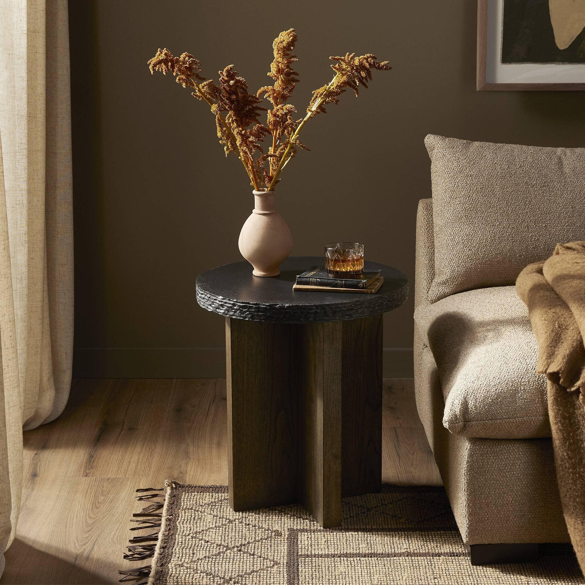 Mezes End Table - Remutear