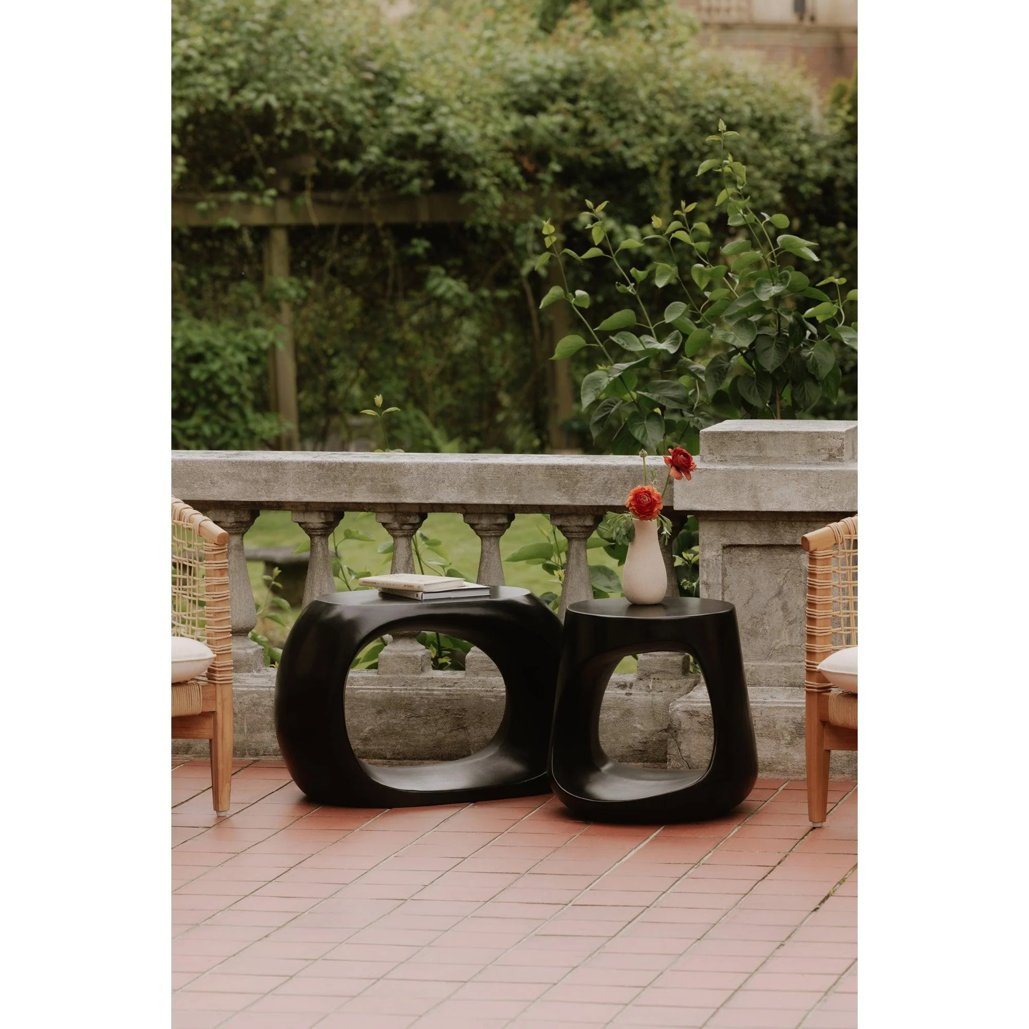 Albers Outdoor Stool - Remutear