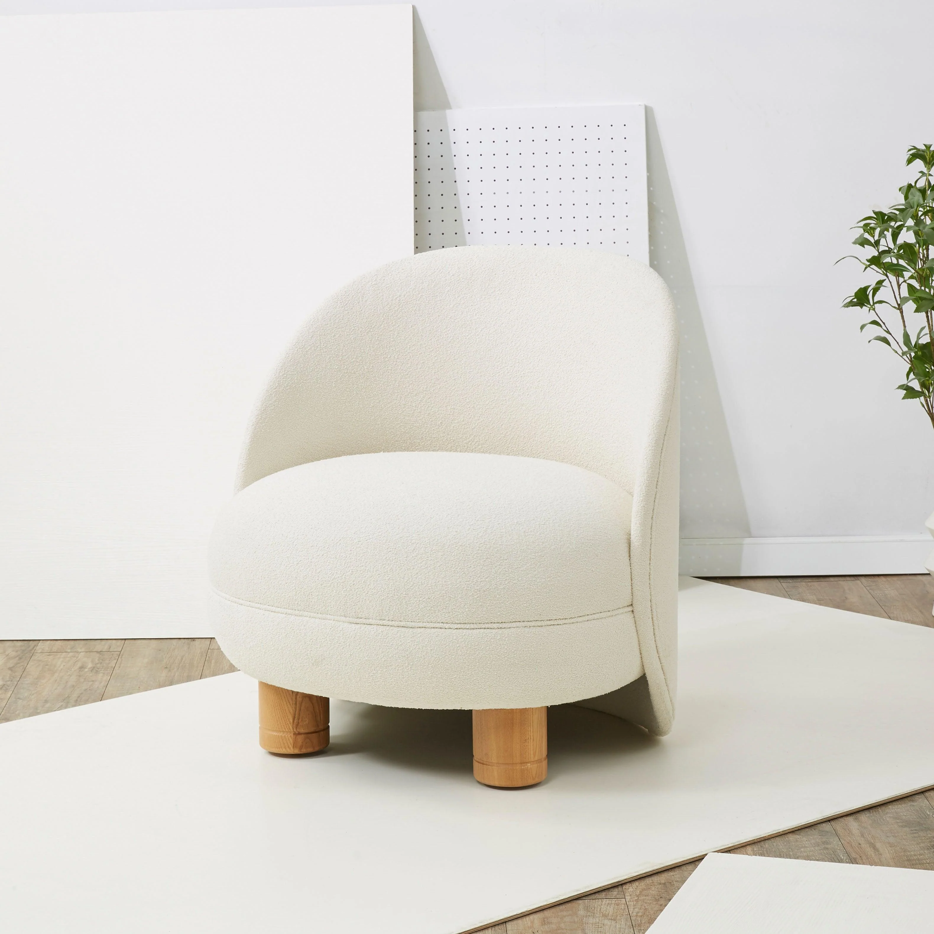 GRACELYN BOUCLE ACCENT CHAIR - Remutear