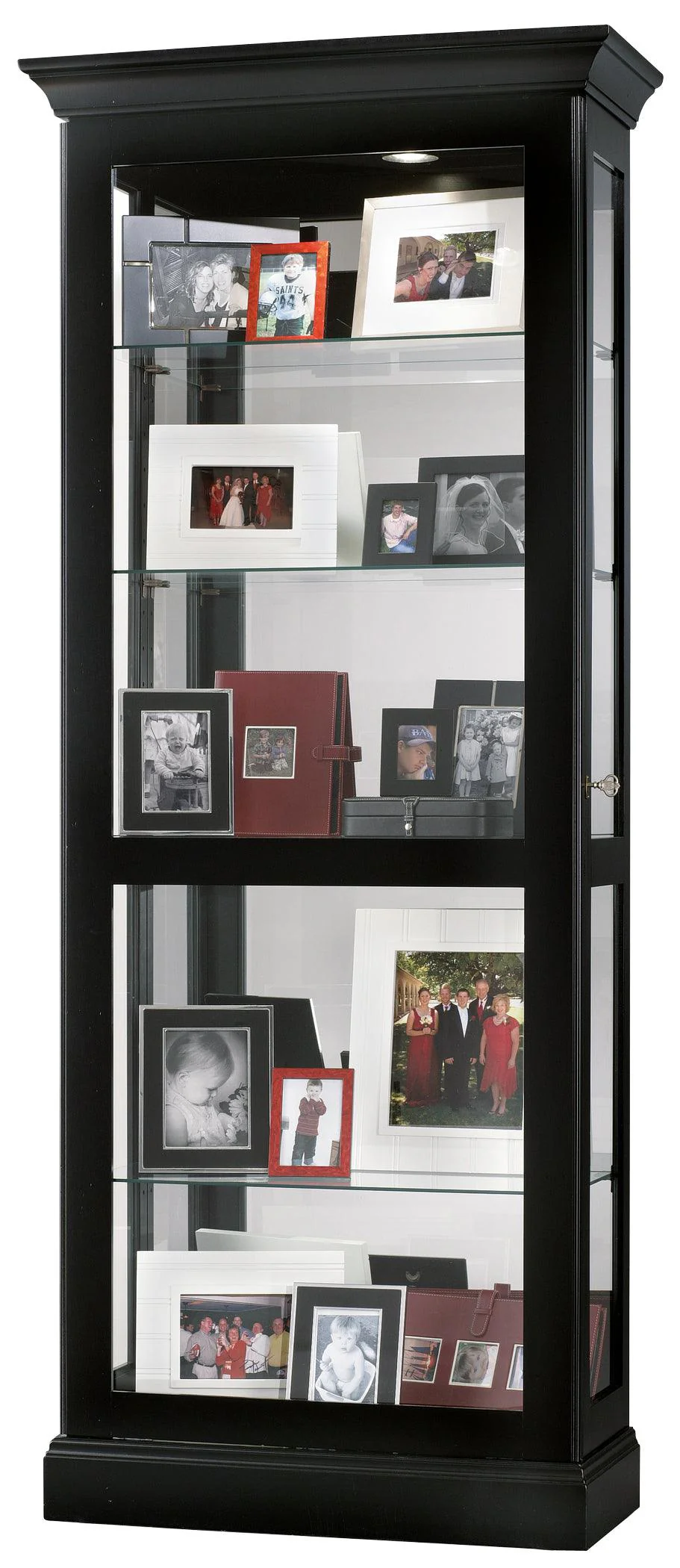 Berends Curio Cabinet - Remutear