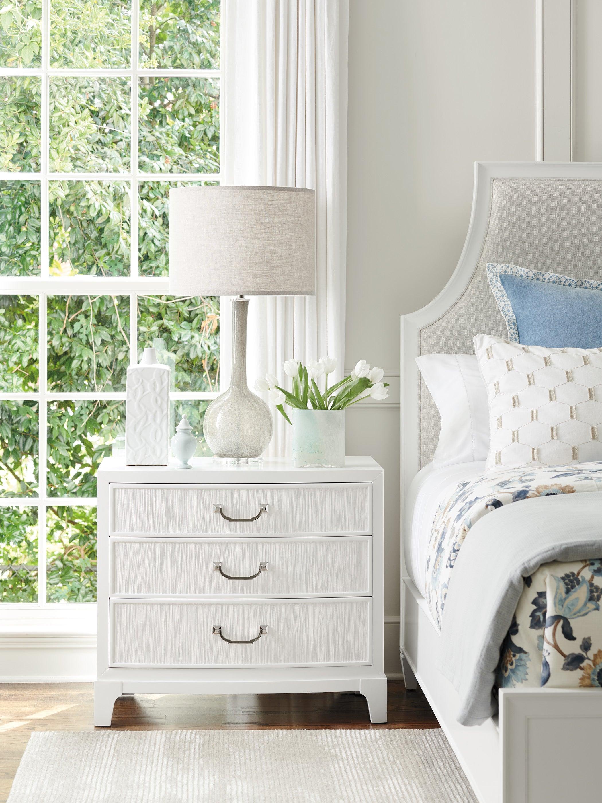Avondale Tamera Nightstand - Remutear