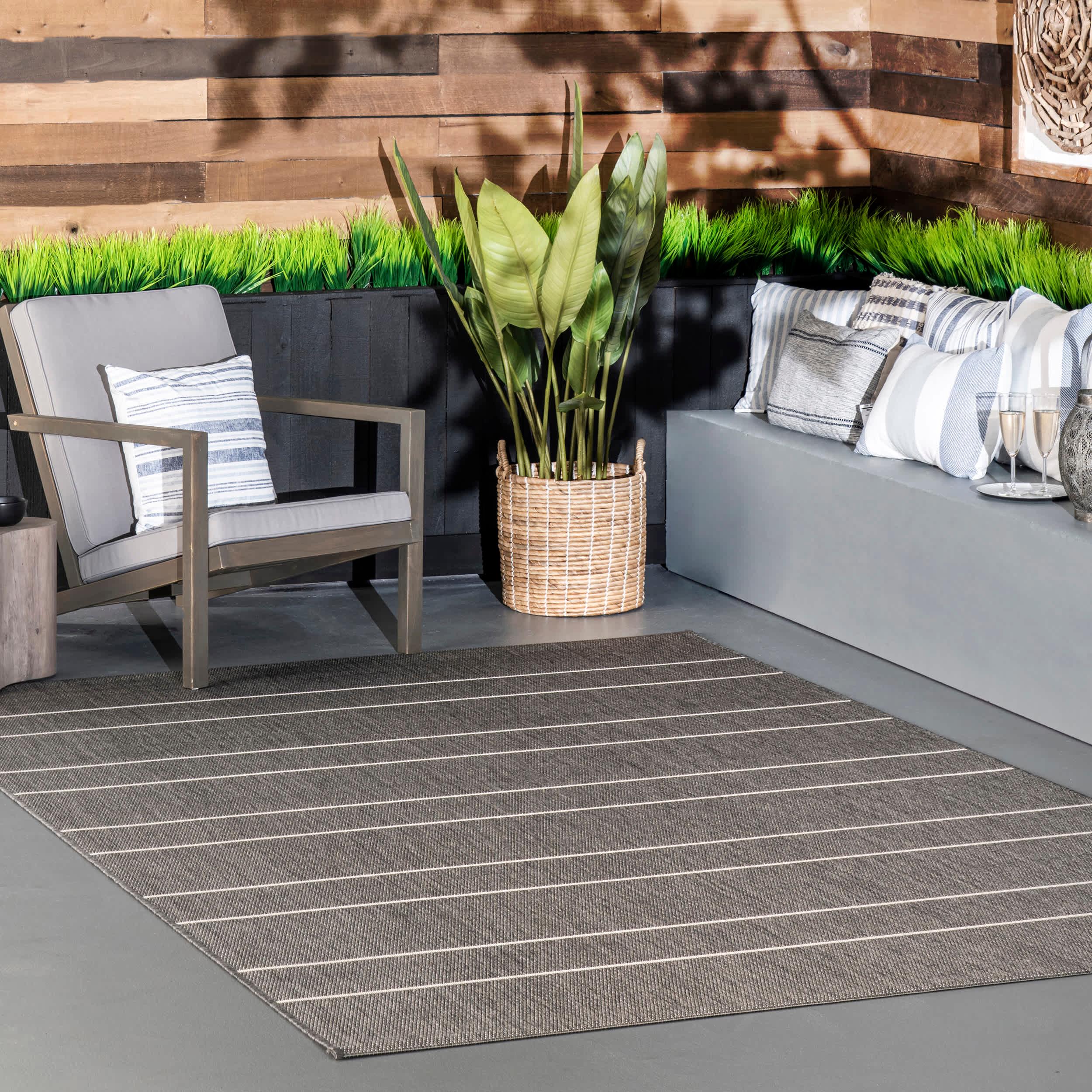 Alaina Indoor/Outdoor Striped Area Rug - Remutear