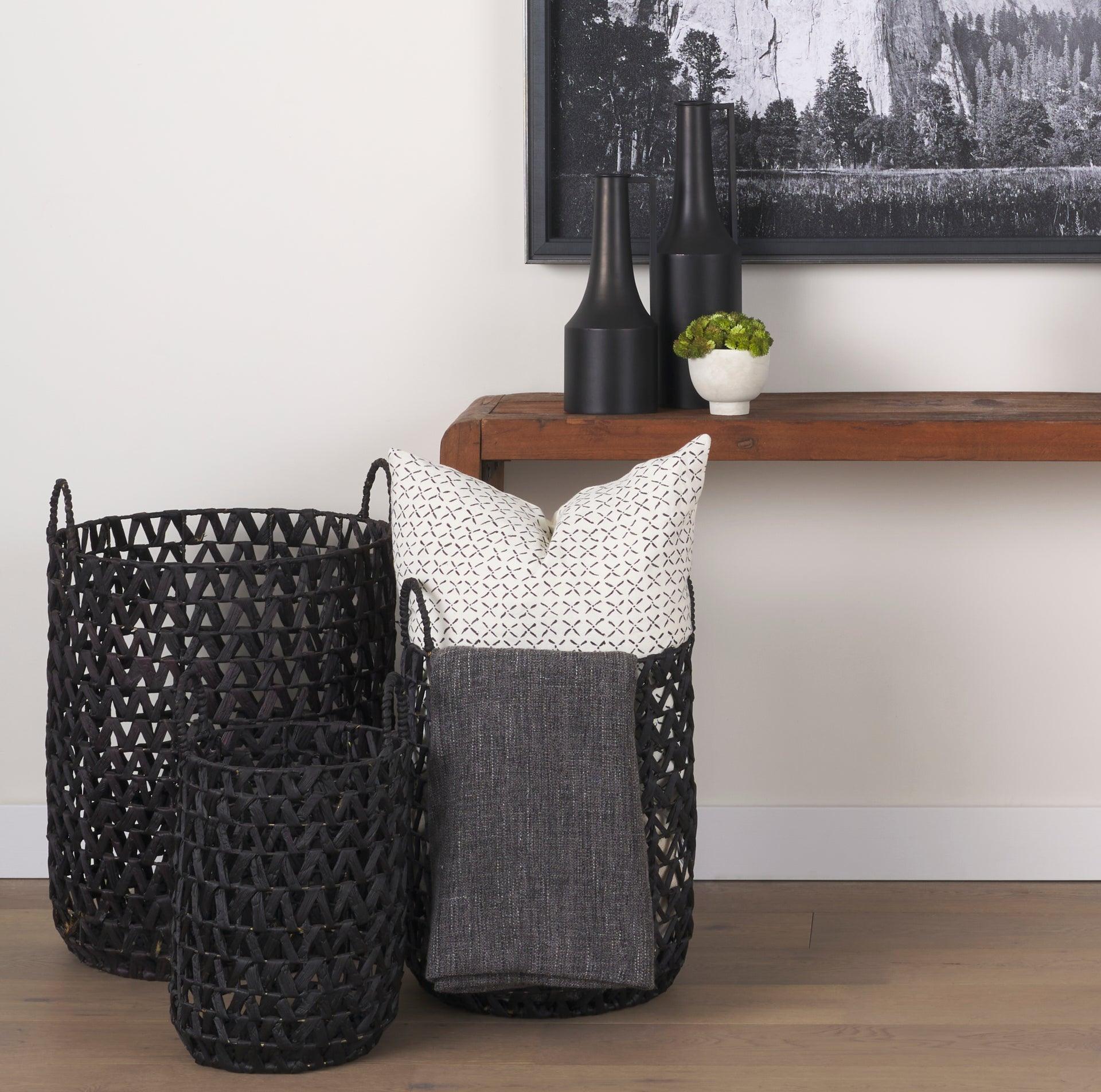 Lola 19.7L x 19.7W x 23.6 Set of 3 Black Water Hyacinth Zig Zag Weave Round Basket W/ Handles - Remutear