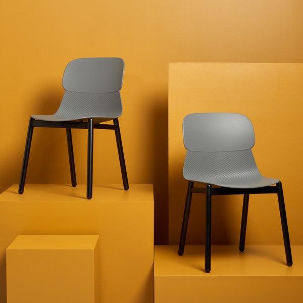 ABBIE MOLDED PLASTIC DINING CHAIR - Remutear