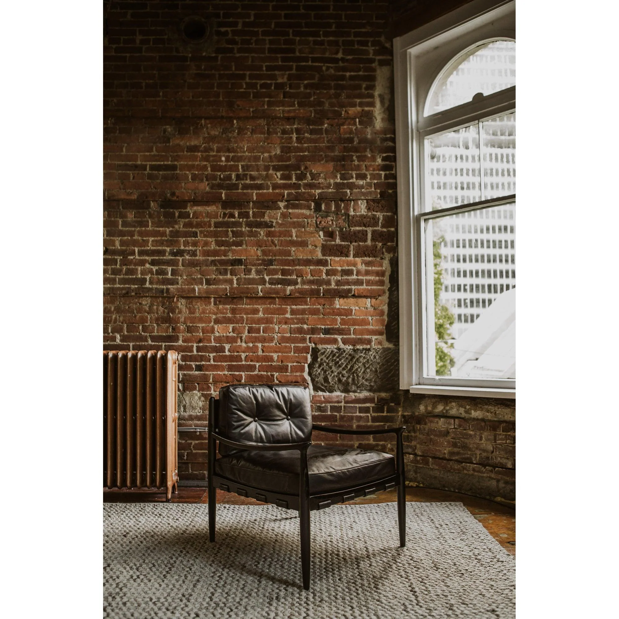 Turner Leather Chair - Remutear