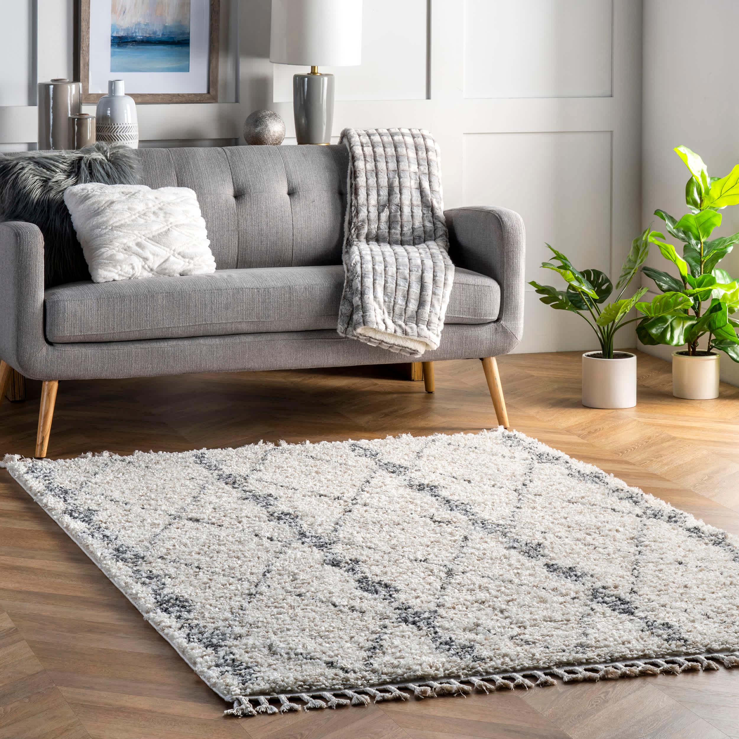 Selah Geometric Shag Area Rug - Remutear