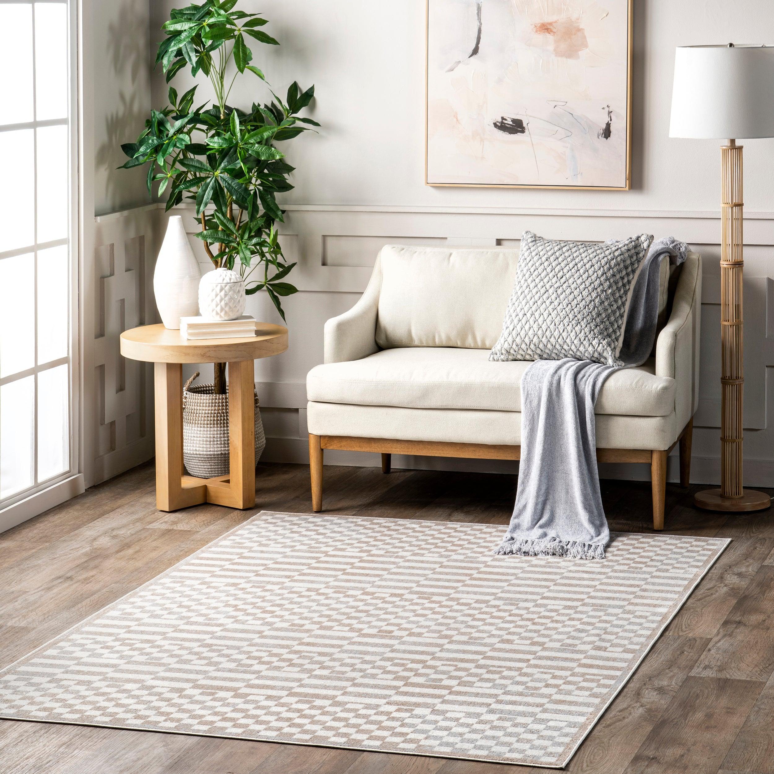 Nikita Faded Geometric Machine Washable Area Rug - Remutear