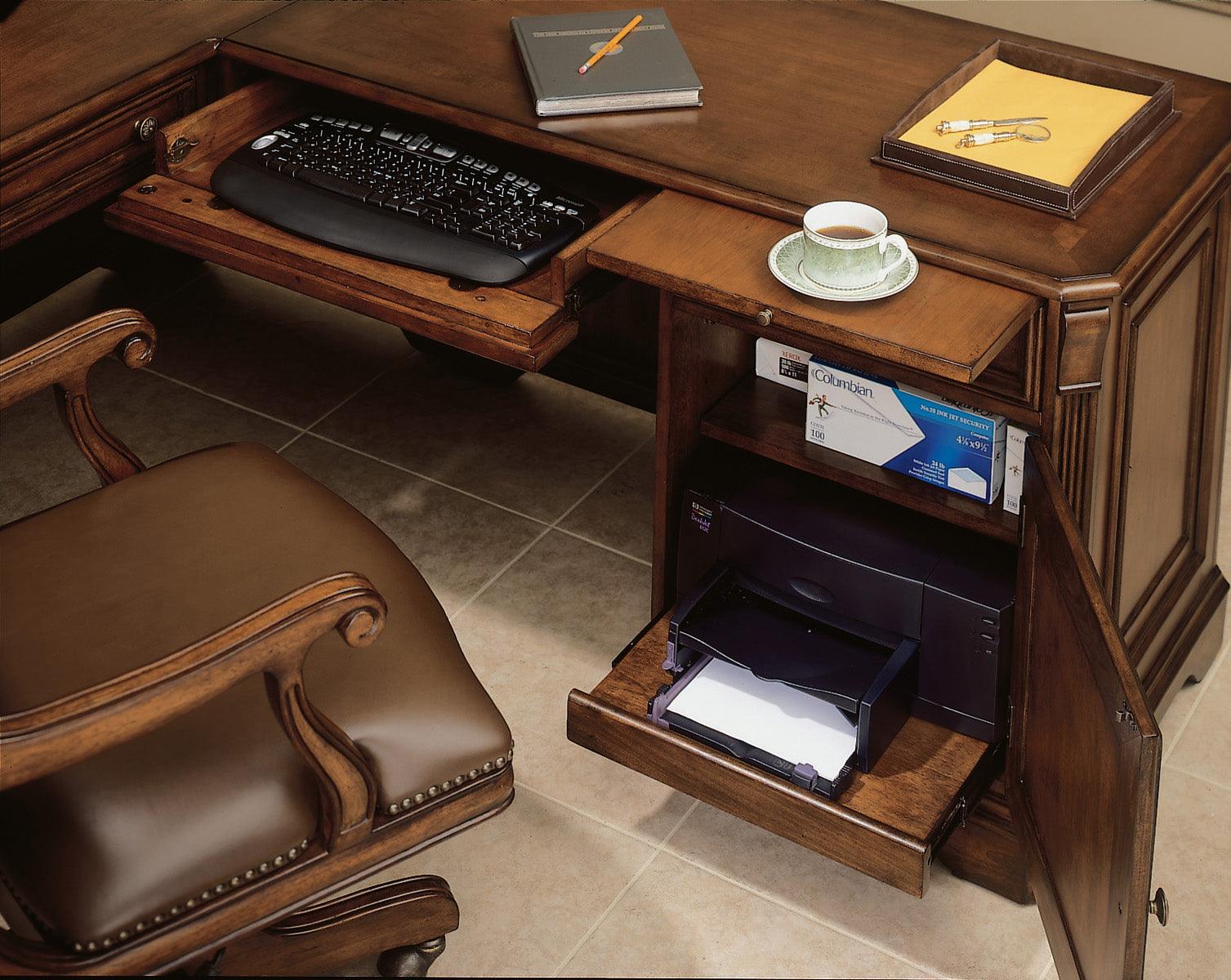 Brookhaven Executive L Right Return - Remutear