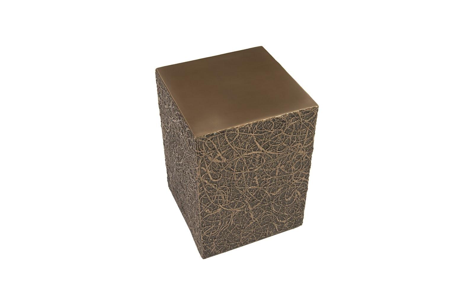 String Theory Pedestal, Bronze, SM - Remutear