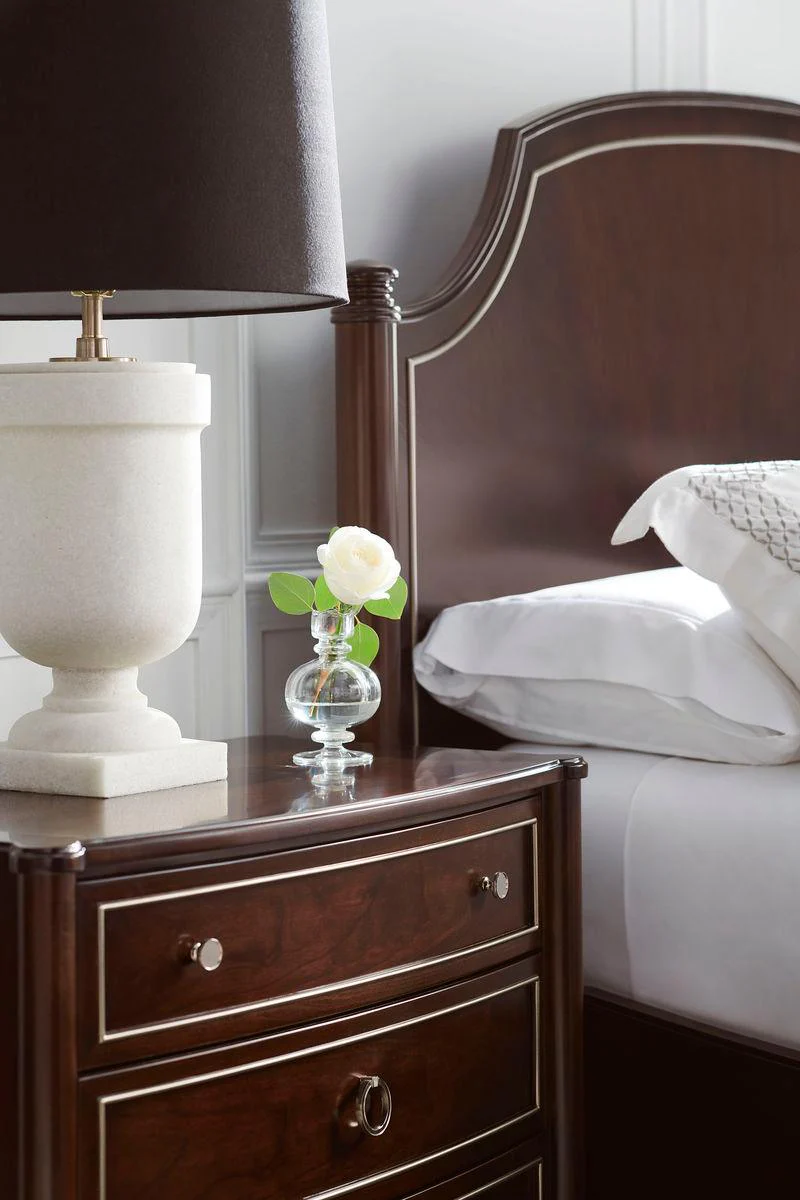 HOW SUITE IT IS NIGHTSTAND - Remutear