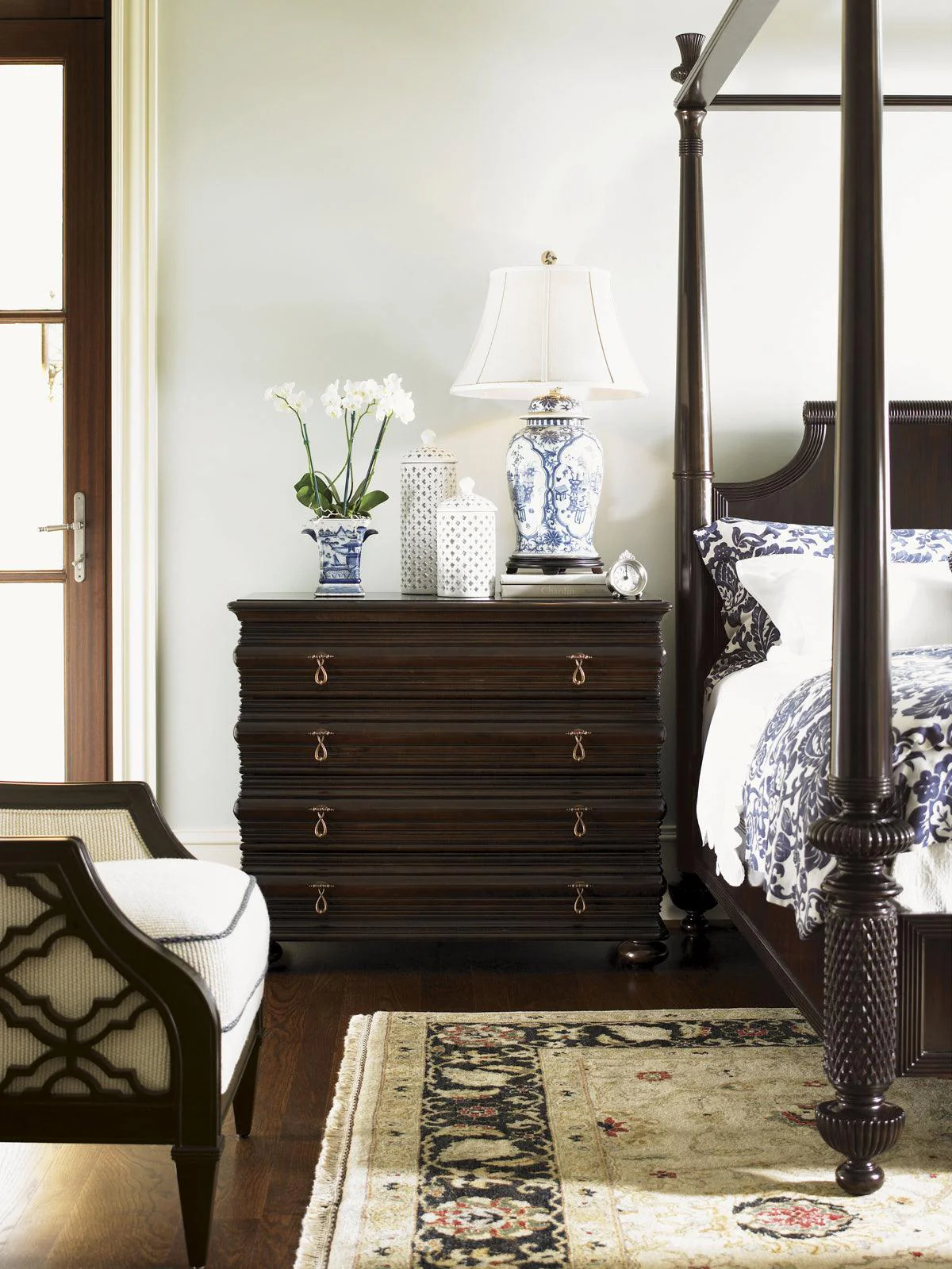 Royal Kahala Black Sands Night Dresser - Remutear