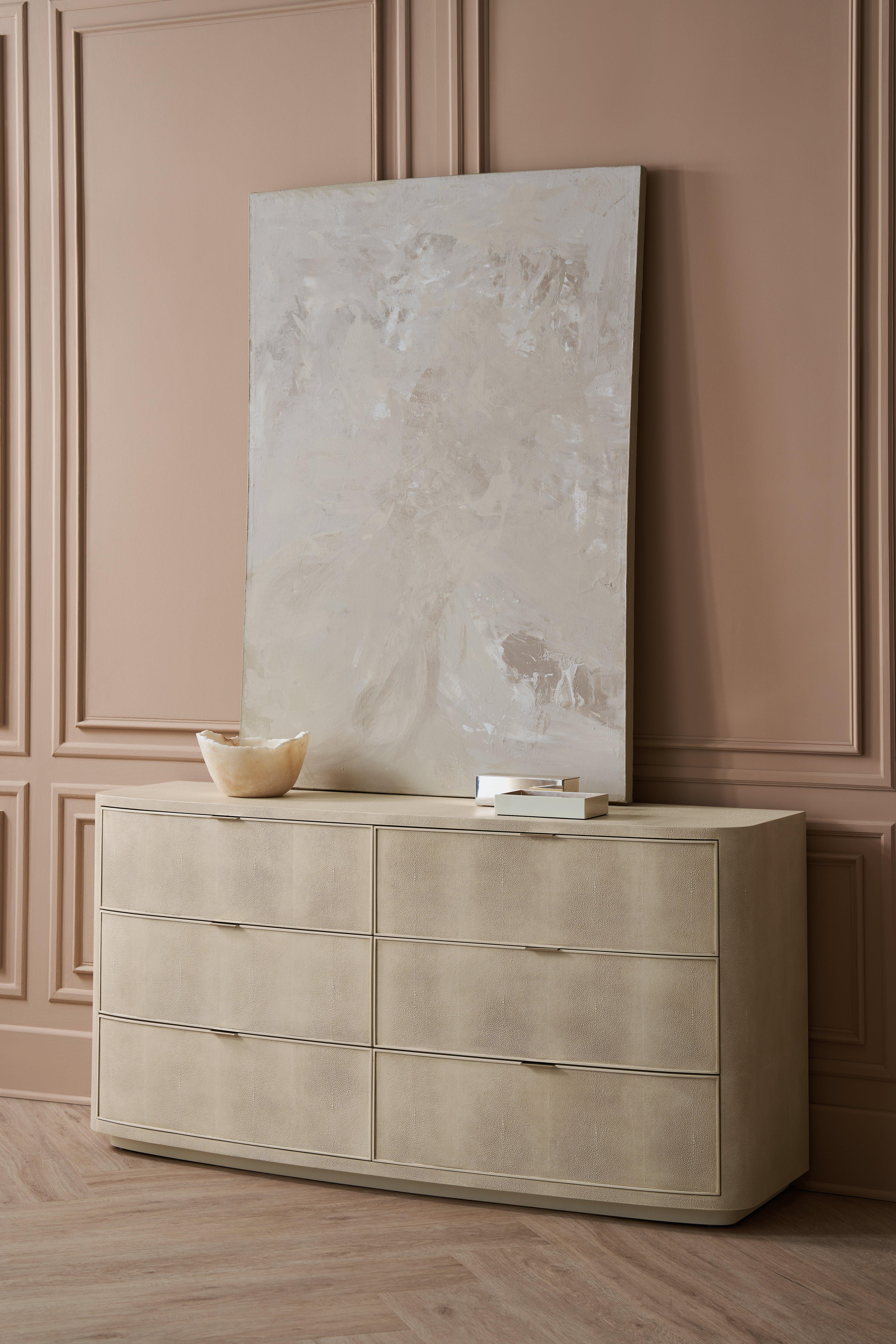 Classic Simply Perfect Dresser - Remutear