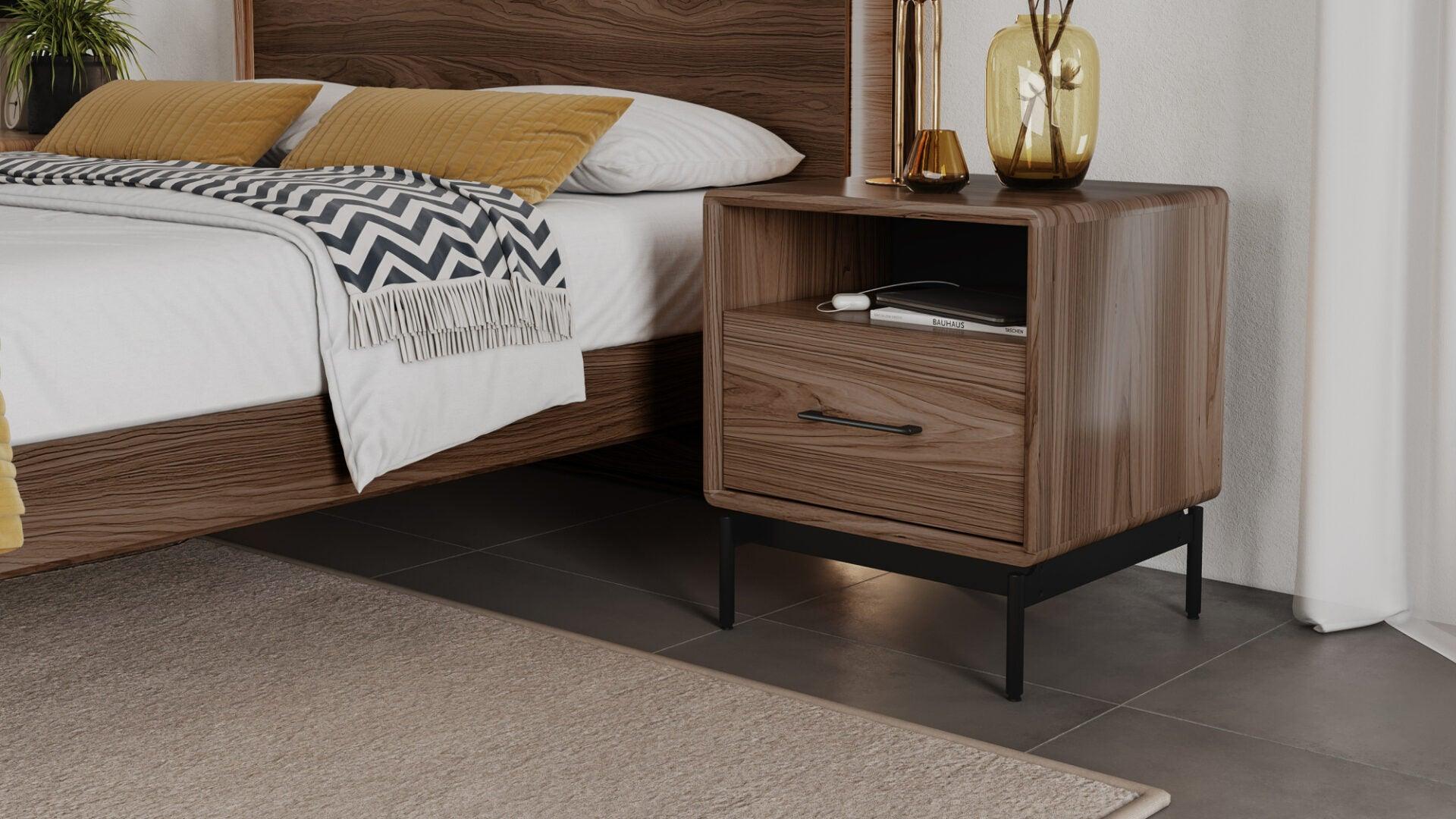 LINQ Side Table 22” - Remutear