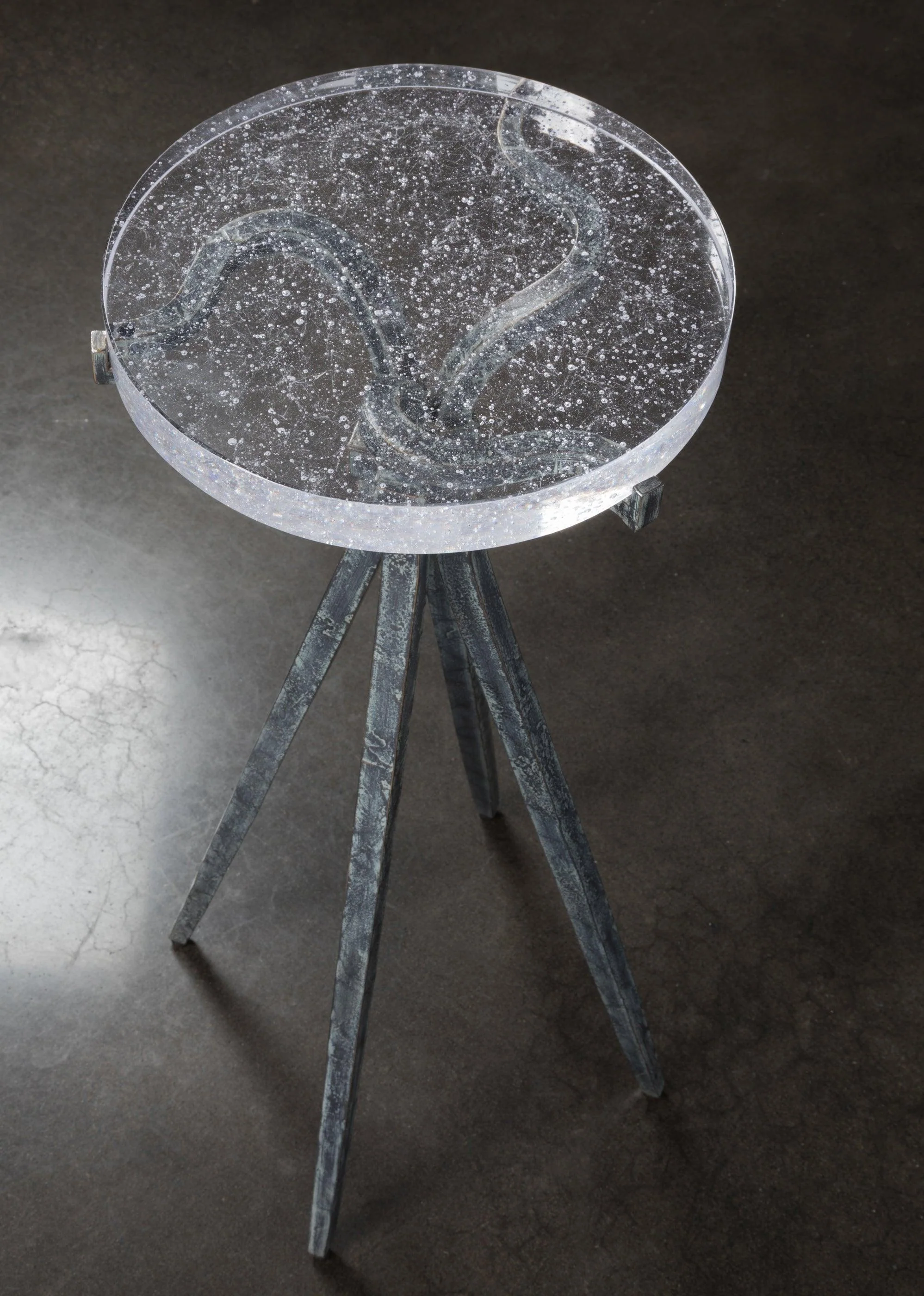 Signature Designs Luna Spot Table - Remutear