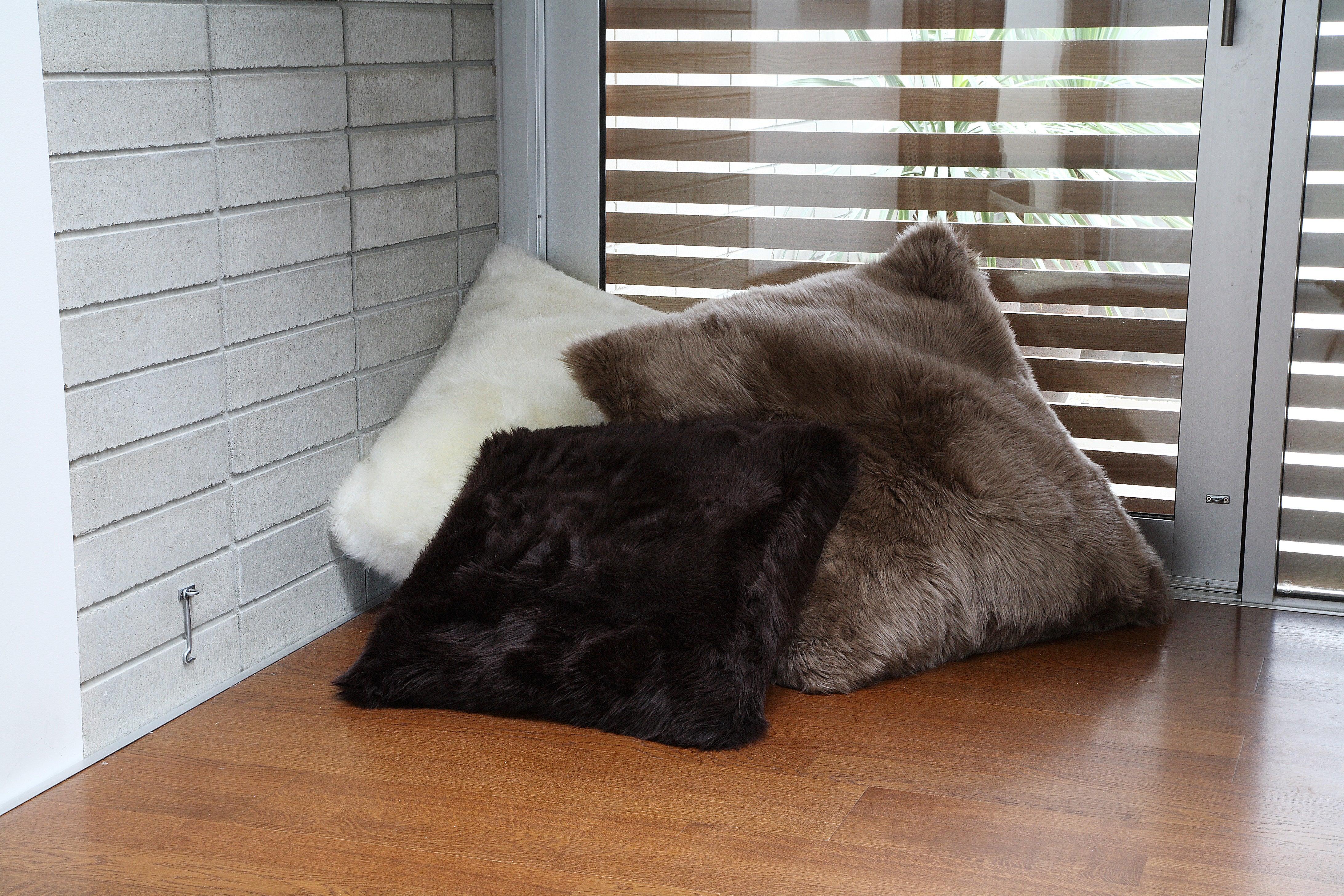 Longwool Sheepskin Square Cushion - Remutear