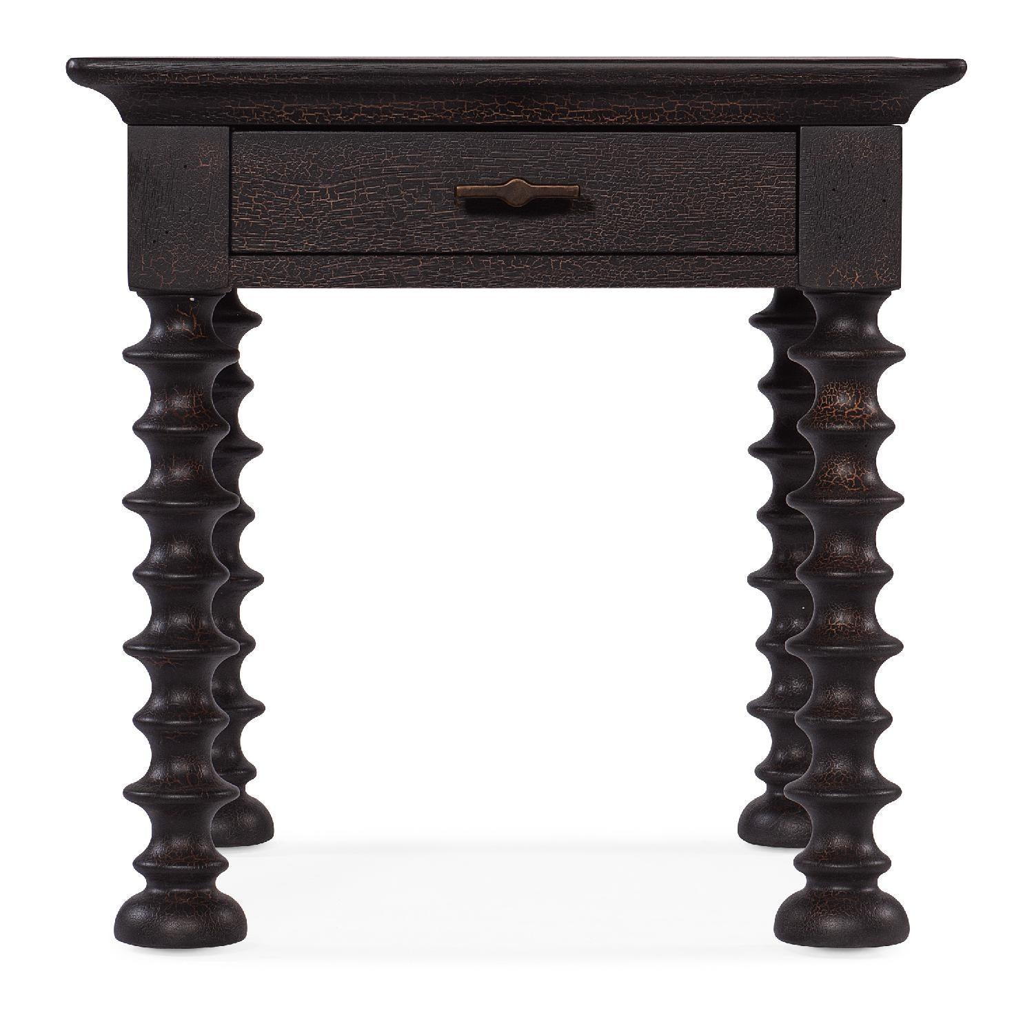 Big Sky Turned Leg End Table - Remutear