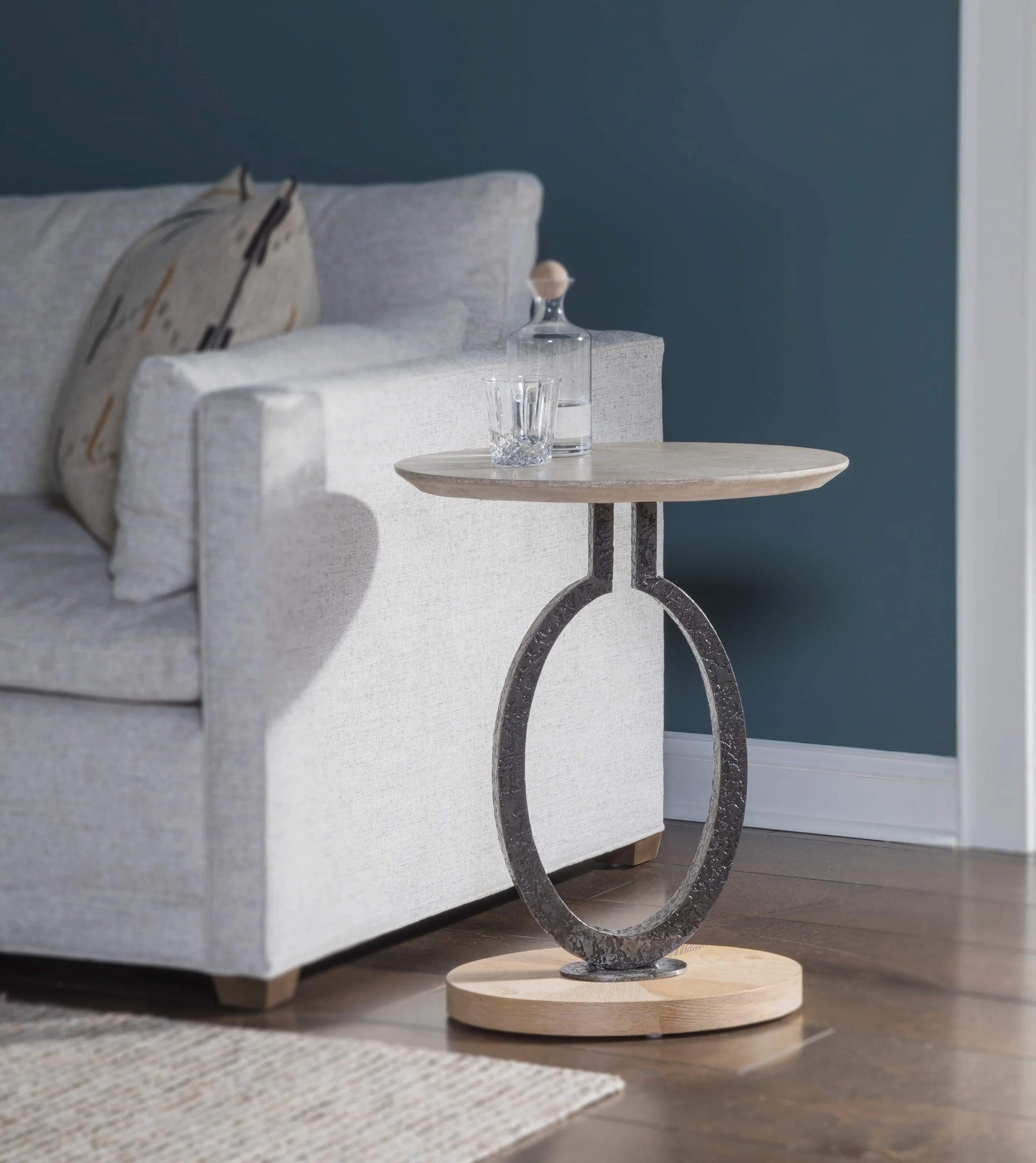 Signature Designs Clement Oval Spot Table - Remutear