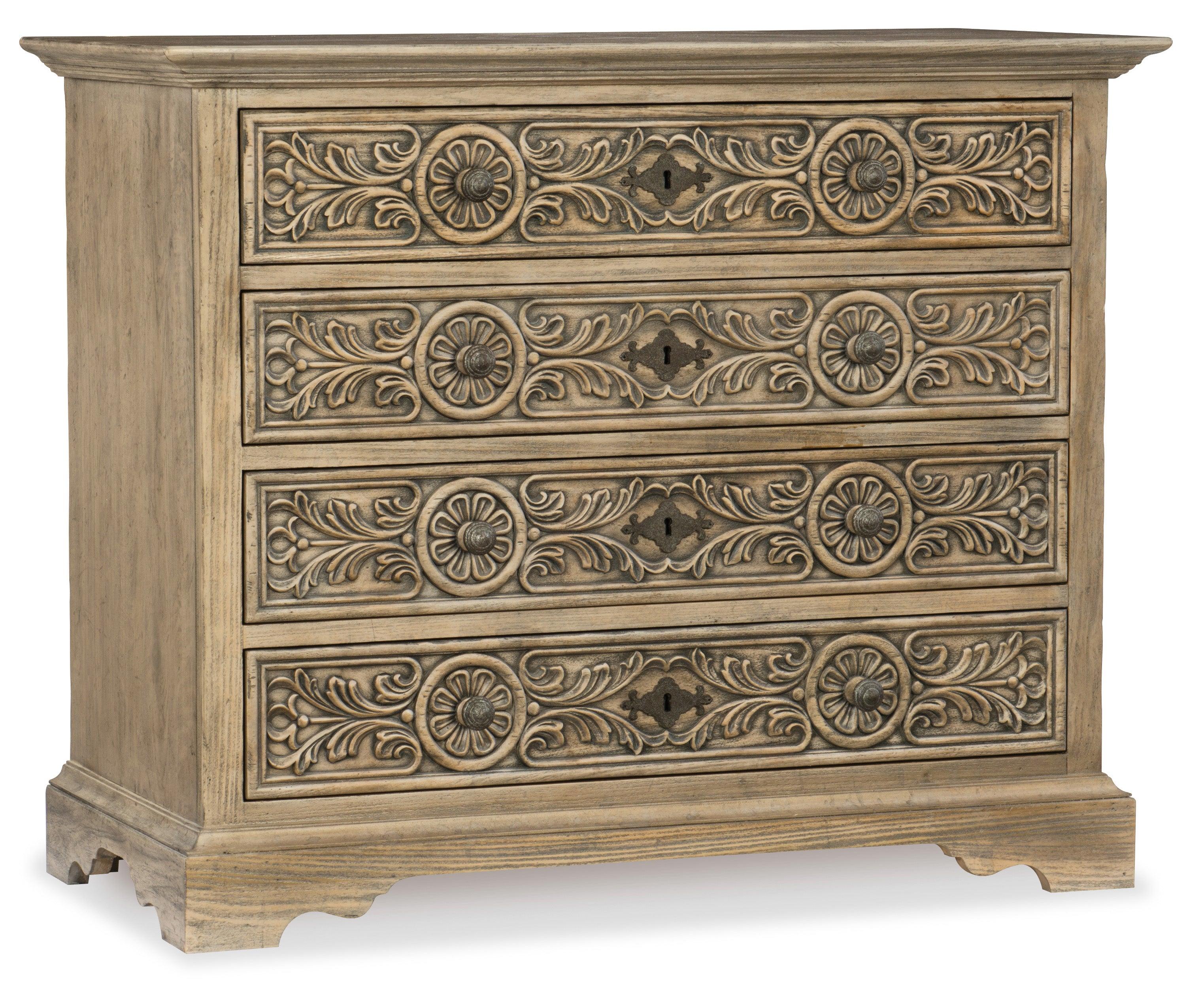 Floresville Bachelors Chest - Remutear