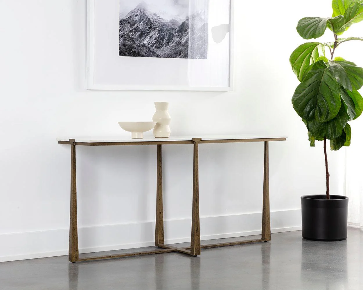 Cowell Console Table - Remutear