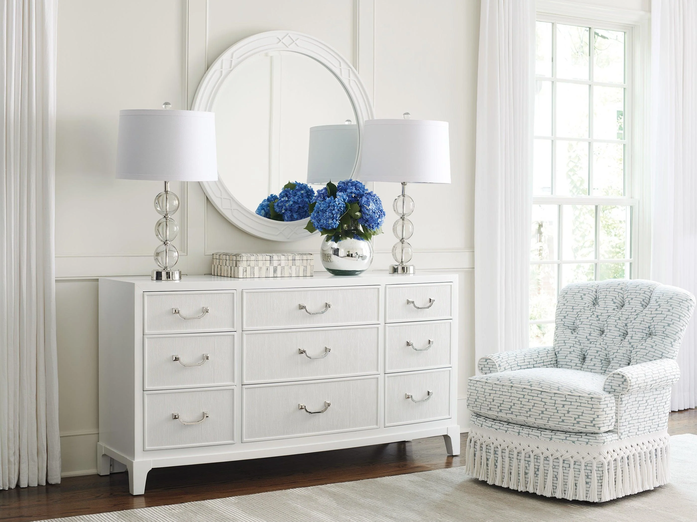 Avondale Silver Lake Triple Dresser - Remutear
