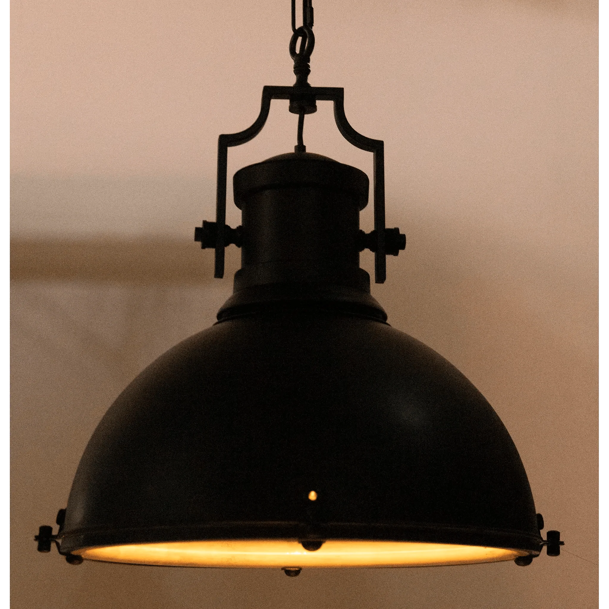Metal Marine Fixture Pendant, Black Steel - Remutear