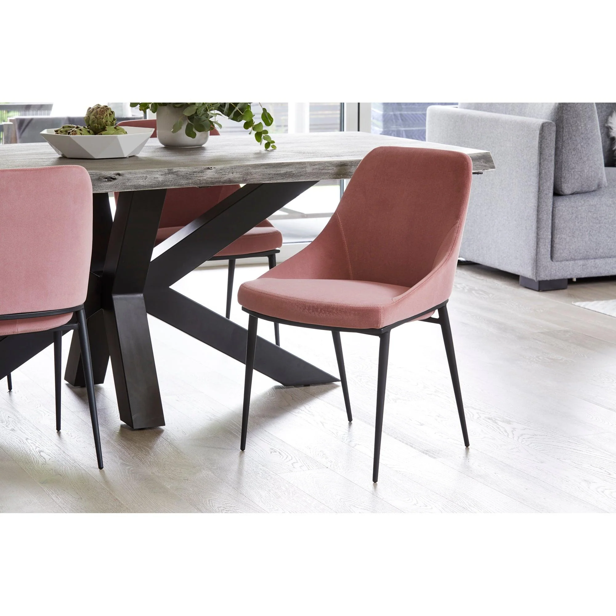 Edge Dining Table Small - Remutear
