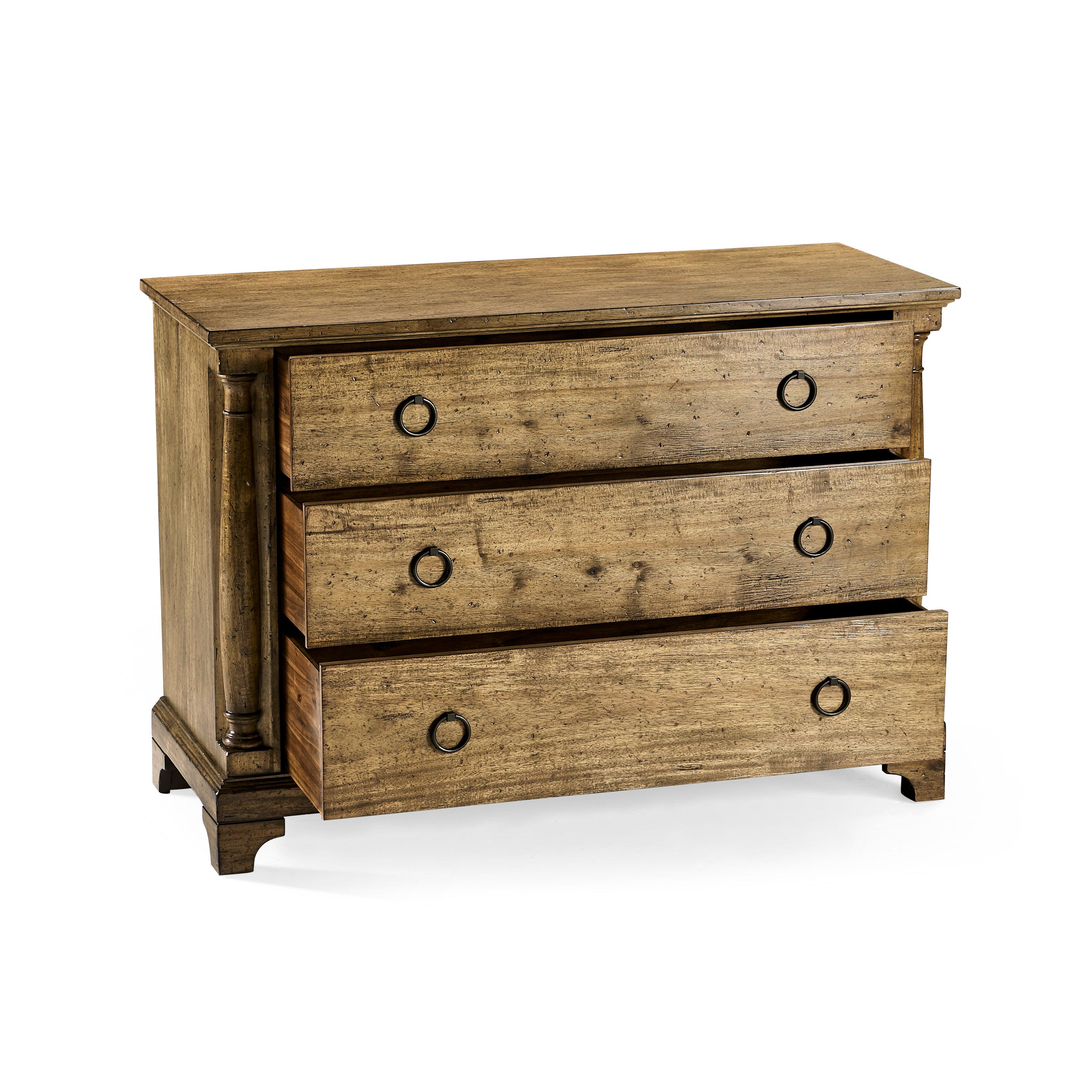 Casual Accents Medium Chest of Drawers - Remutear
