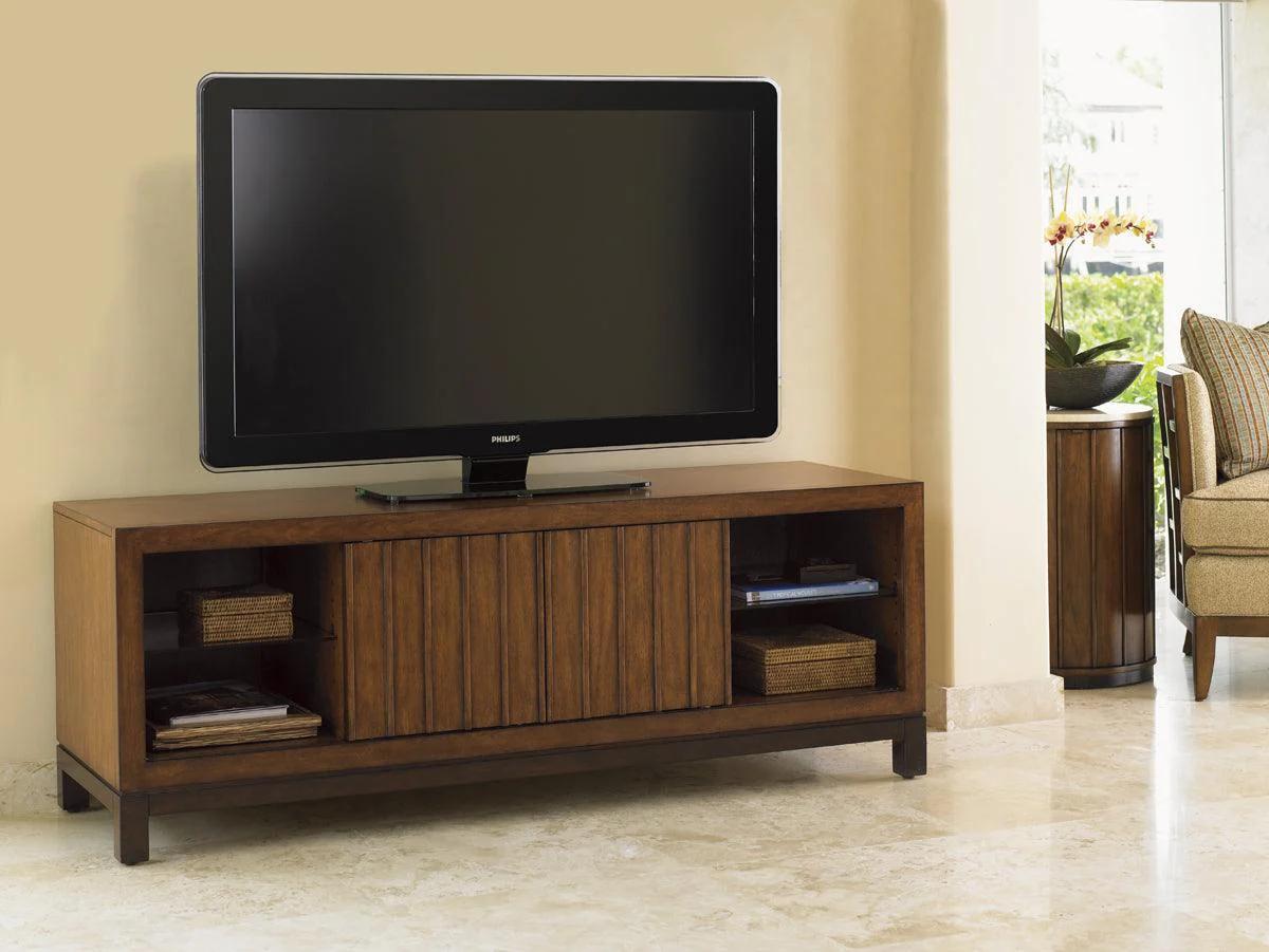Ocean Club Intrepid Media Console - Remutear