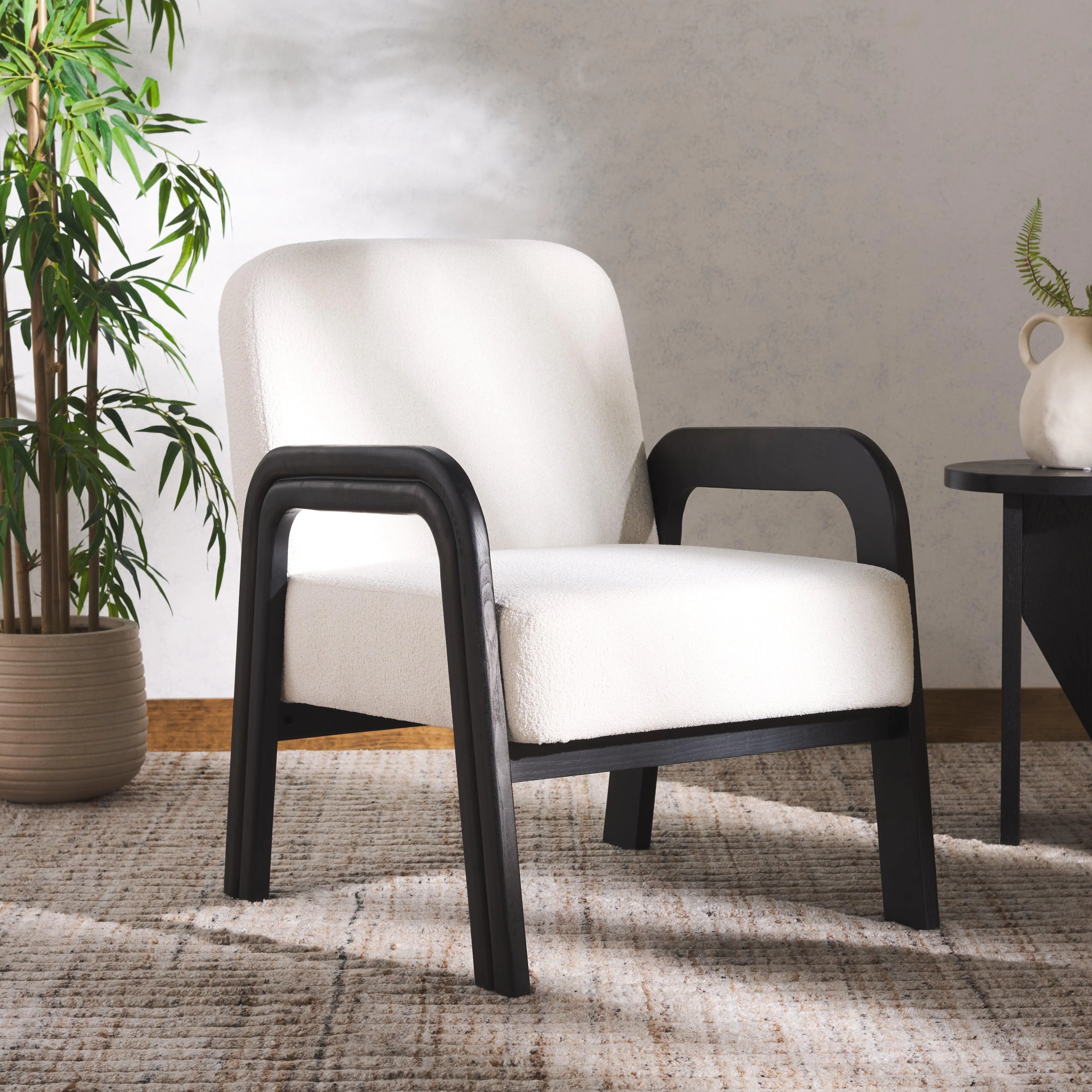 ROSLINA BOUCLE ACCENT CHAIR - Remutear