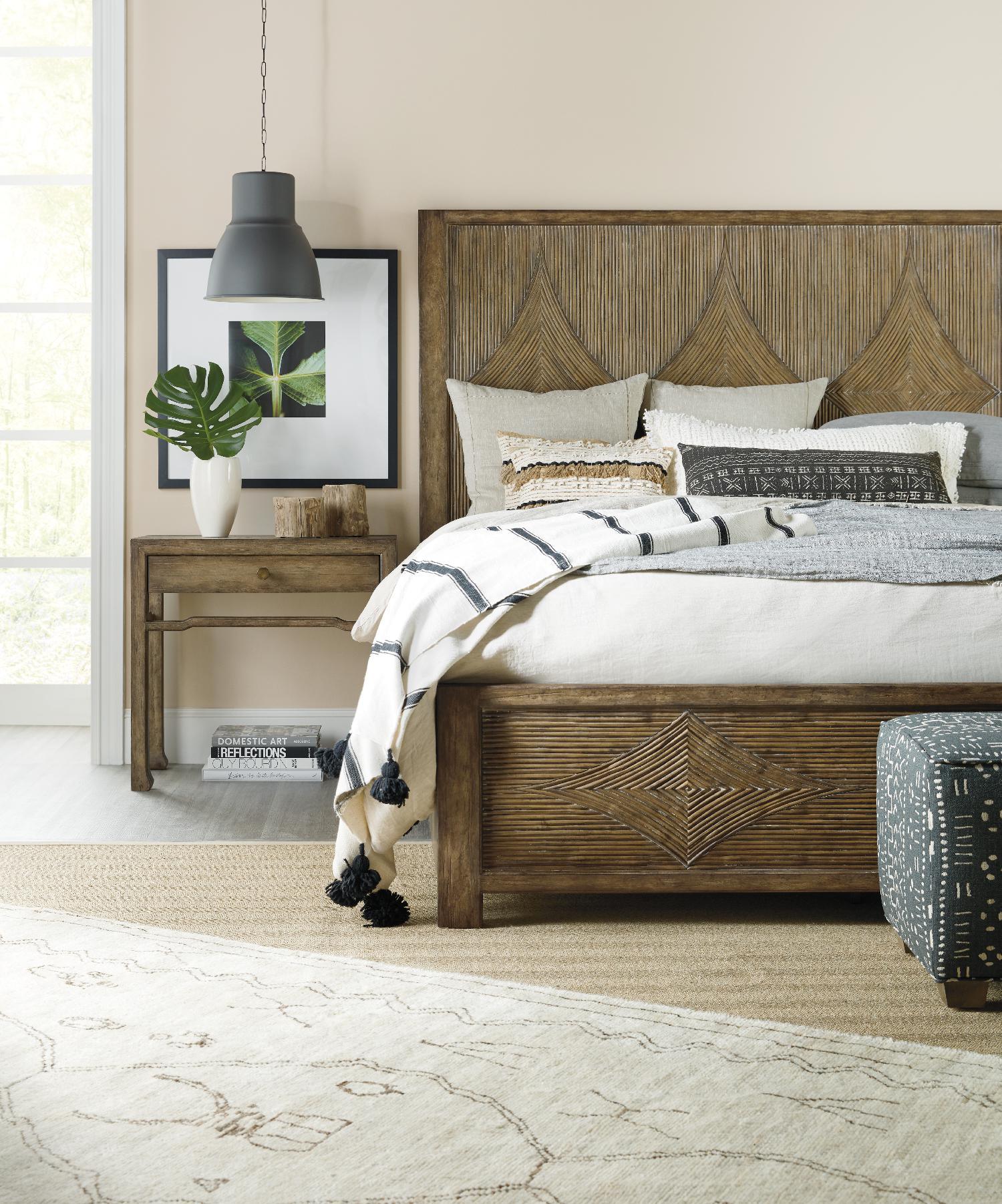 Sundance Panel Bed - Remutear