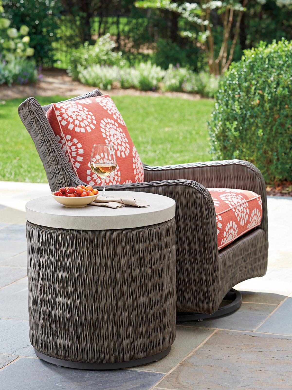 Ocean Terrace Round End Table - Remutear