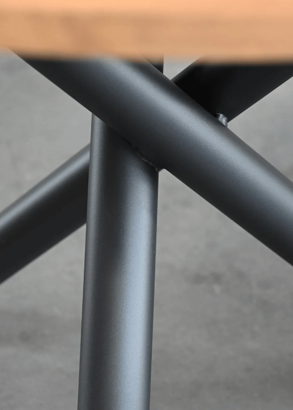 TORCH Dining Table Round - Remutear