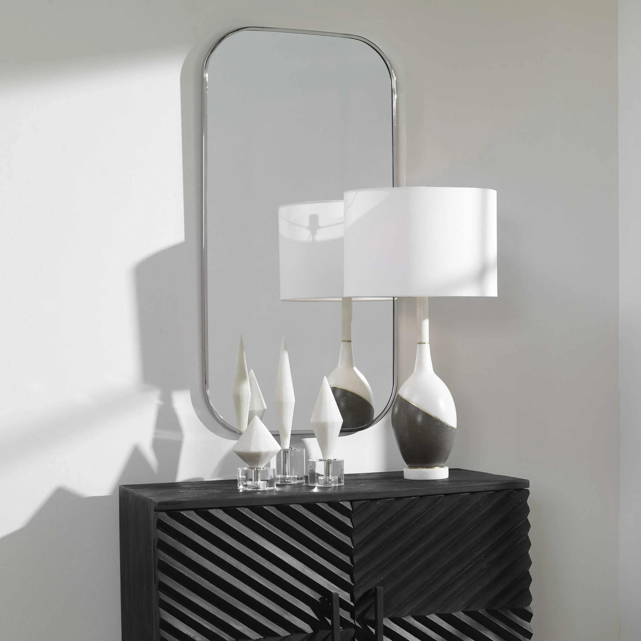 TAFT POLISHED NICKEL MIRROR - Remutear