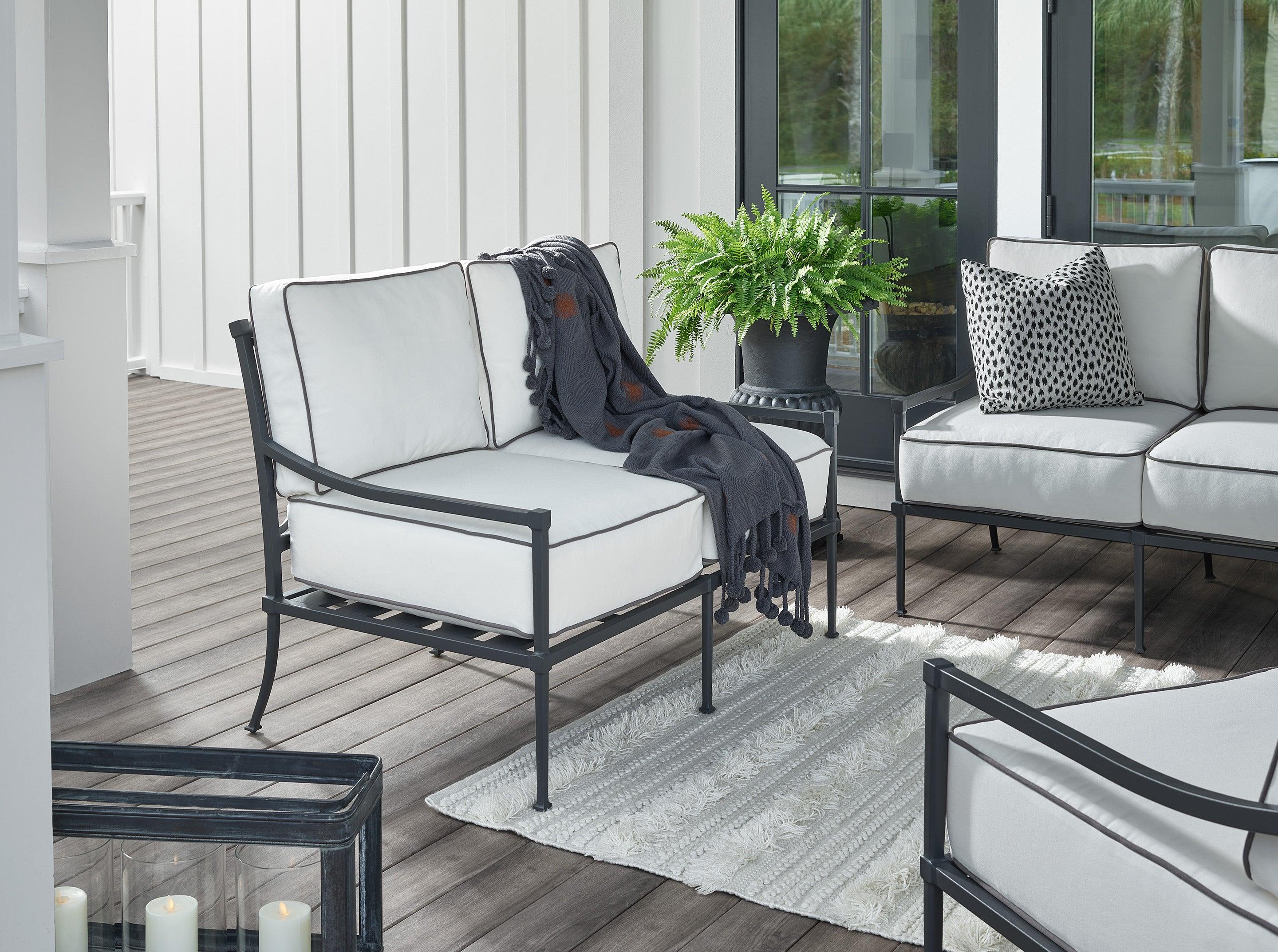 Outdoor Seneca Loveseat - Remutear