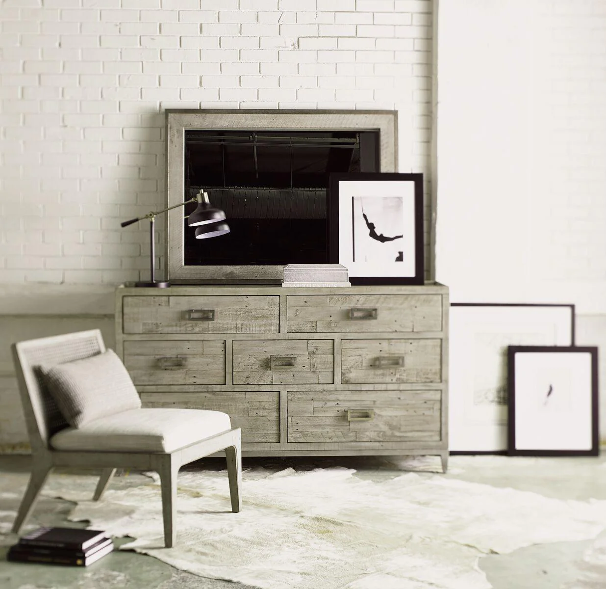 HIGHLAND PARK SHAW DRESSER - Remutear