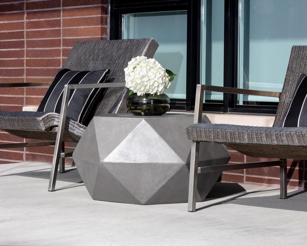 Constance Coffee Table - Remutear