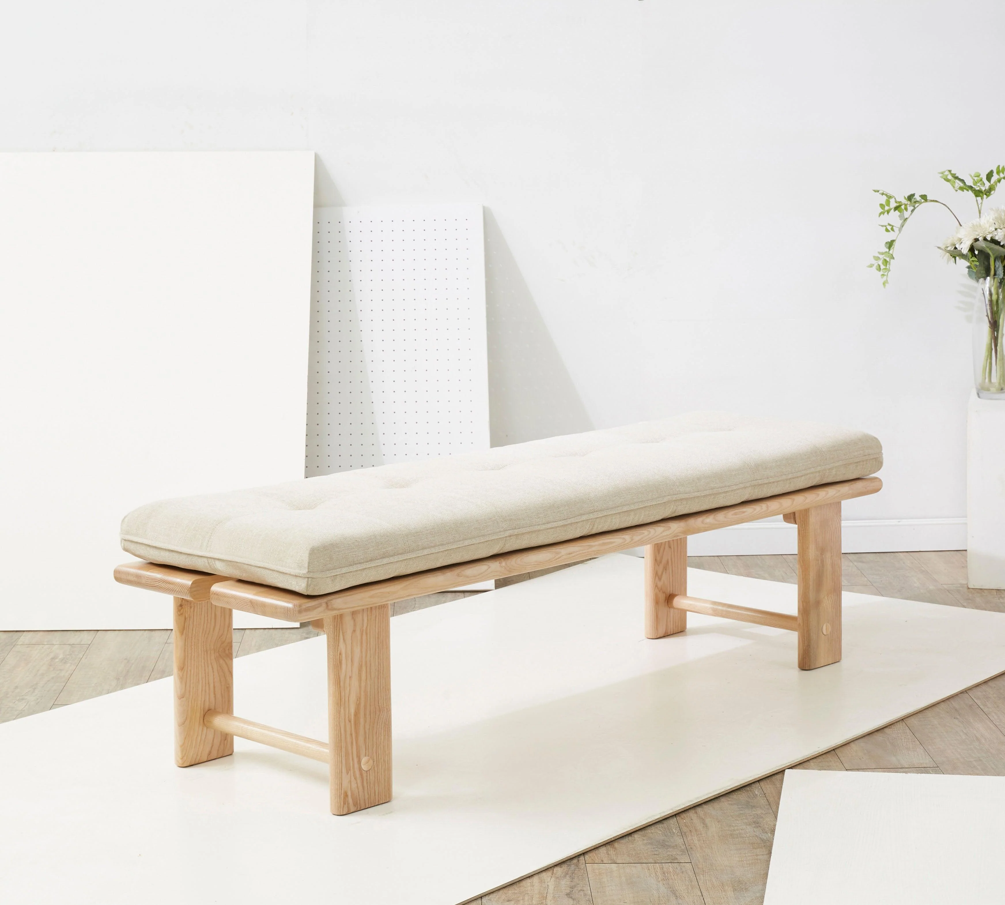 BARTOLILI WOOD & CUSHION BENCH - Remutear