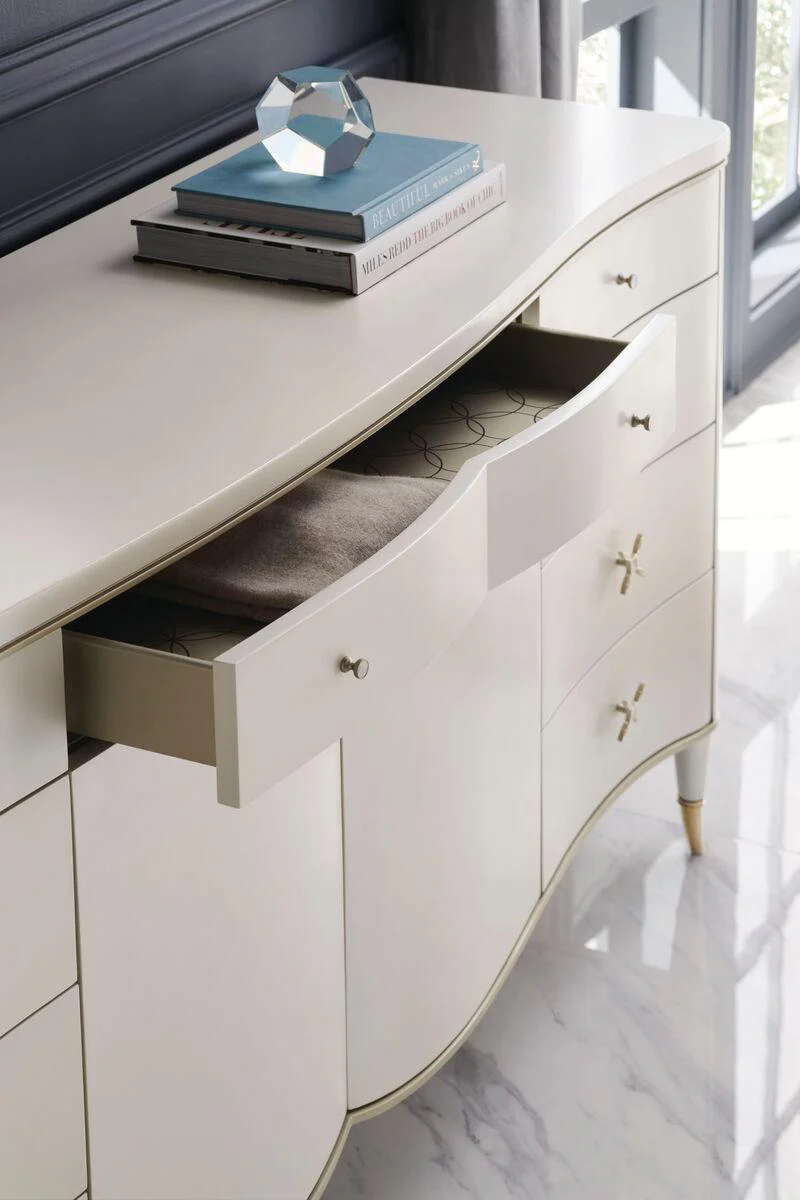 BELLE OF THE BALL DRESSER - Remutear