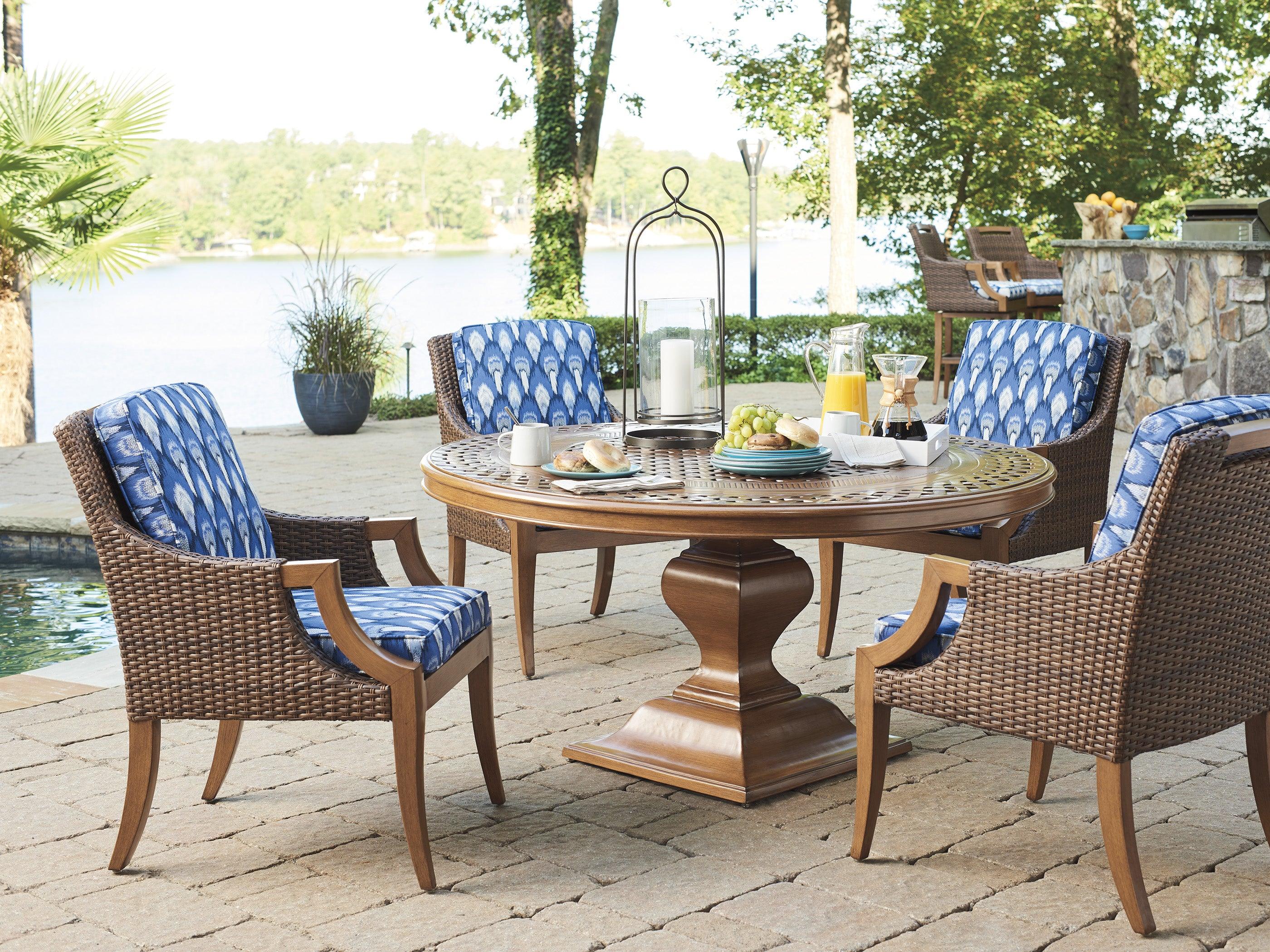 Harbor Isle Round Dining Table - Remutear