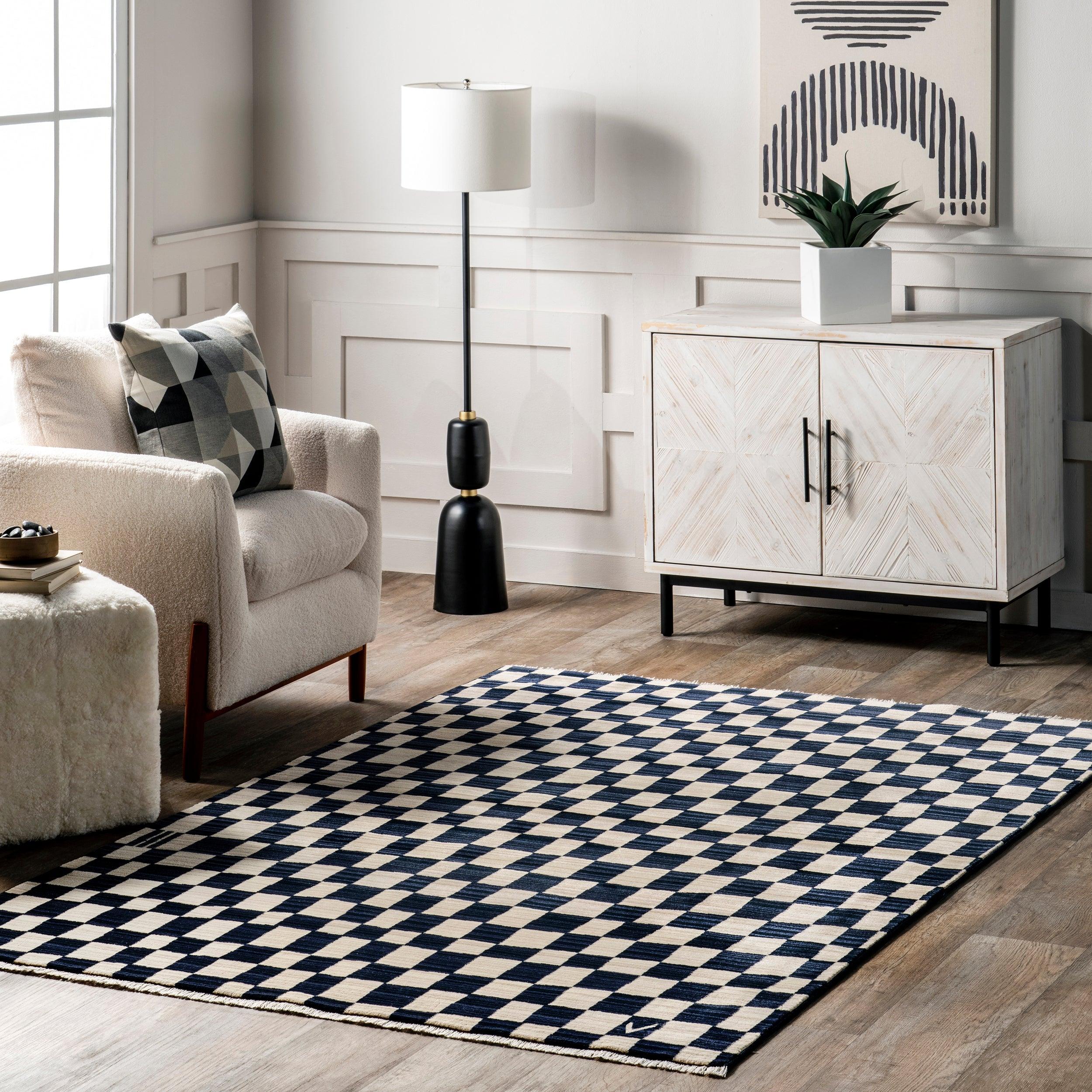 Dominique Abstract Checkered Fringe Area Rug - Remutear