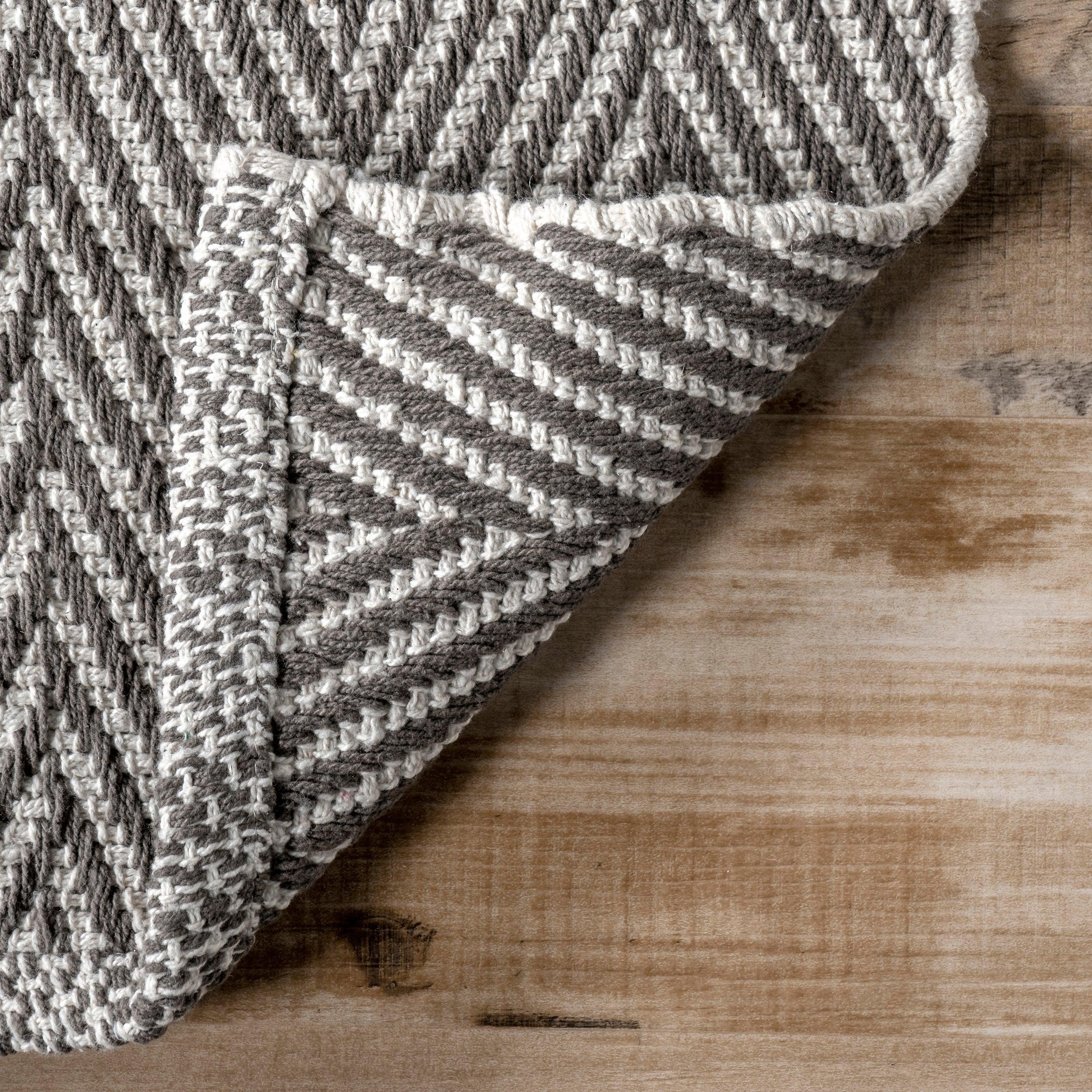 Hand Loomed Kimberley Area Rug - Remutear