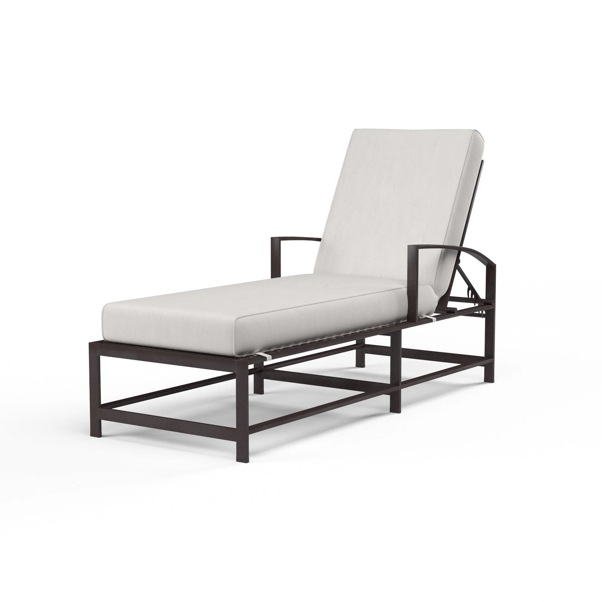 La Jolla Chaise in Canvas Flax w/ Self Welt - Remutear
