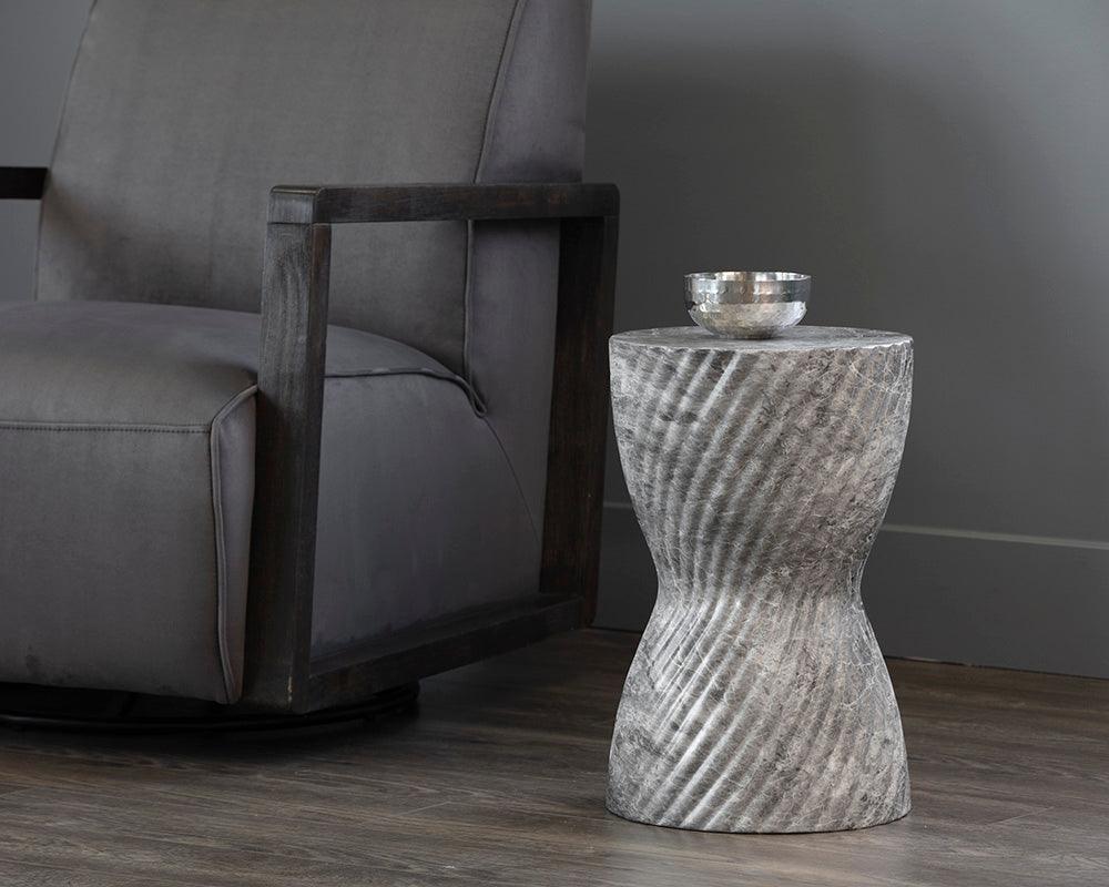 Cara End Table - Remutear