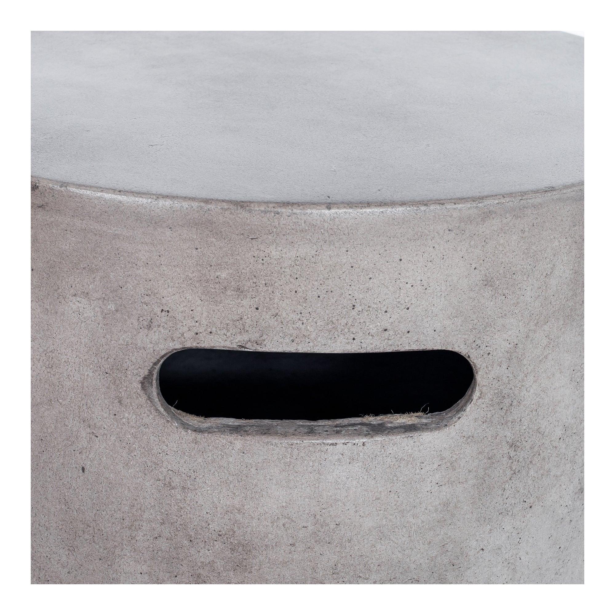Cato Outdoor Stool - Remutear